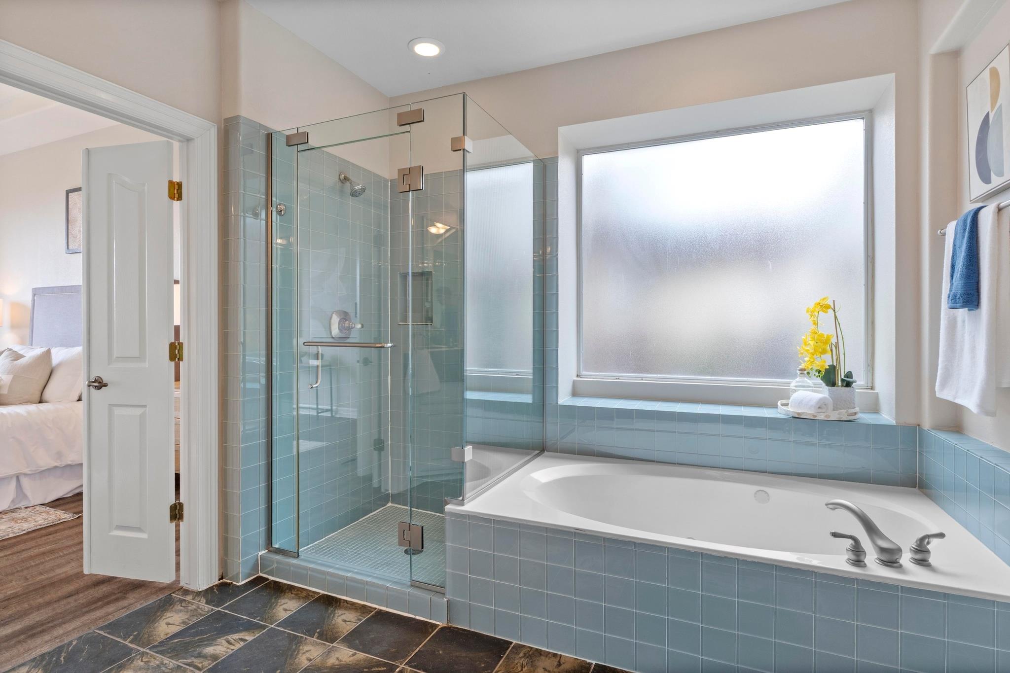 7204 Covered Bridge Dr, Austin, TX 78736