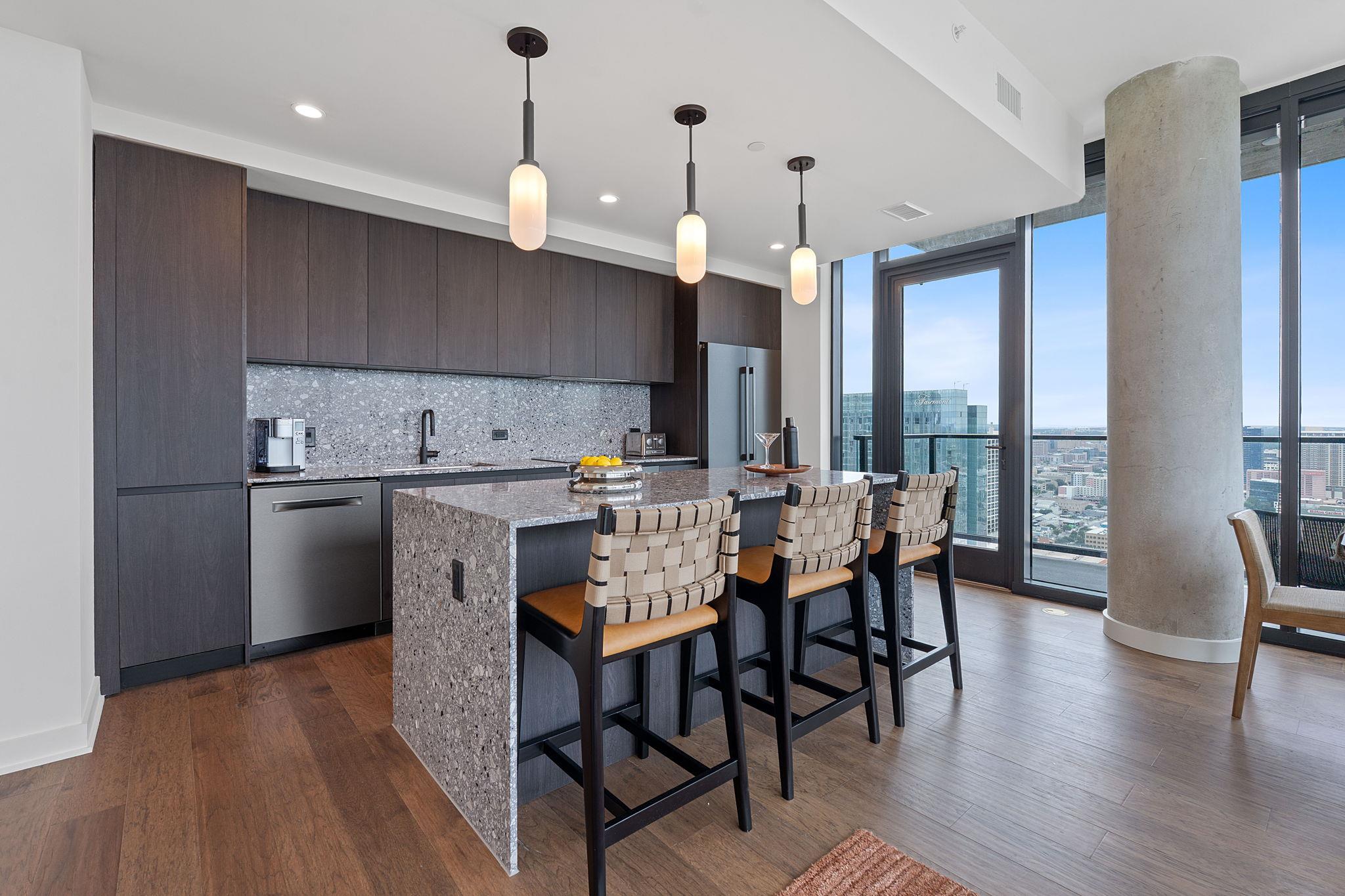 84 East Ave # 1904, Austin, TX 78701