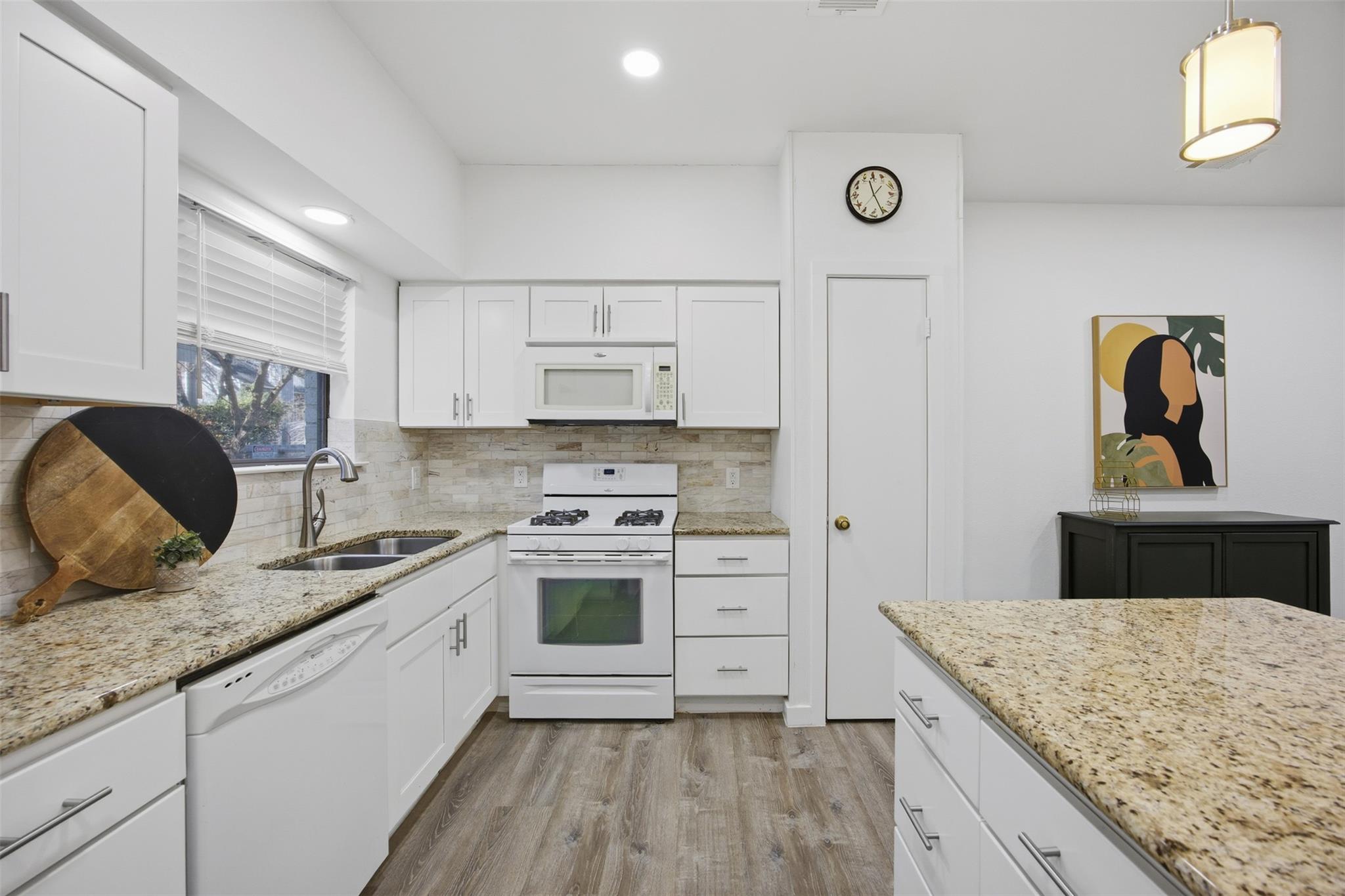 13016 Moorcroft Ln, Austin, TX 78729