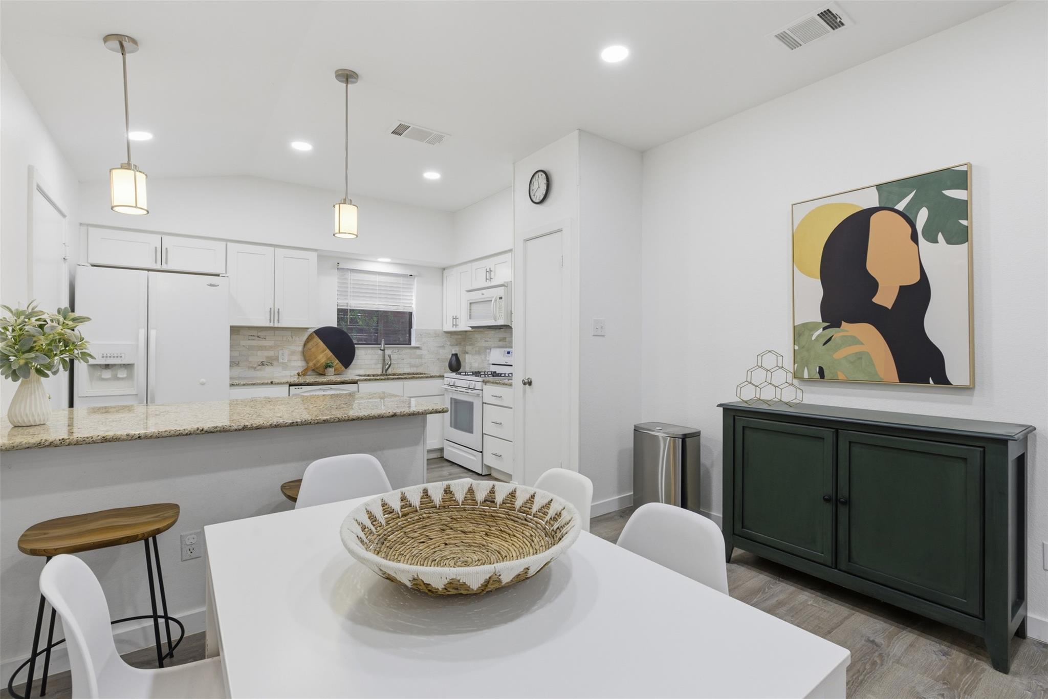 13016 Moorcroft Ln, Austin, TX 78729