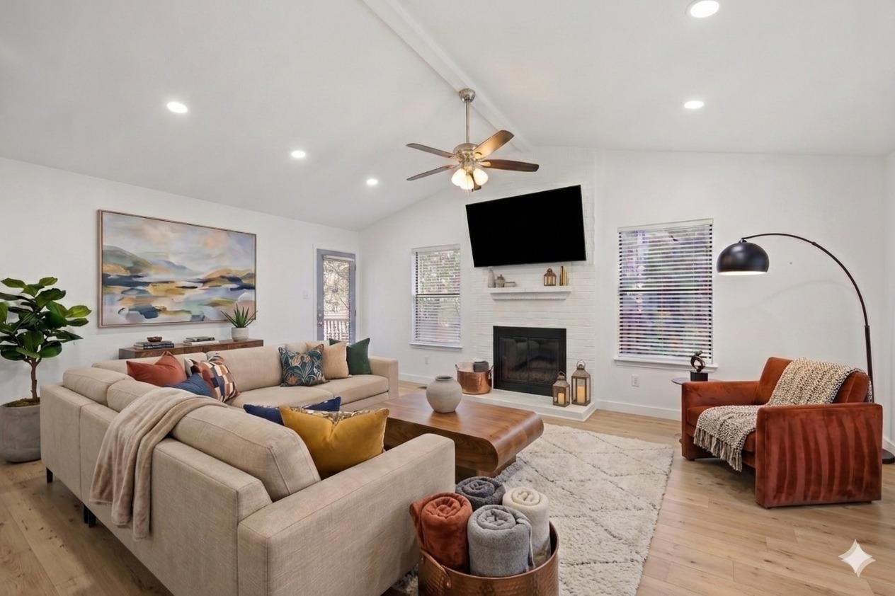 13016 Moorcroft Ln, Austin, TX 78729