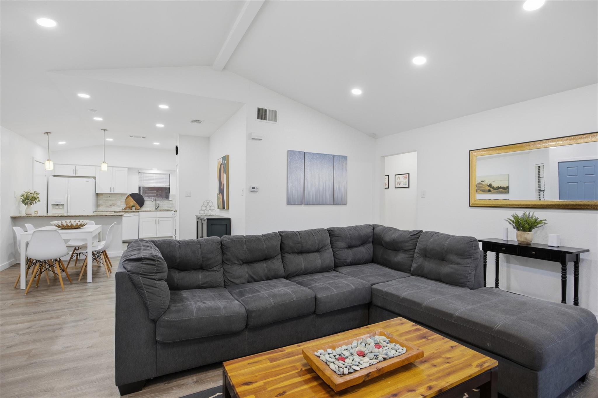 13016 Moorcroft Ln, Austin, TX 78729