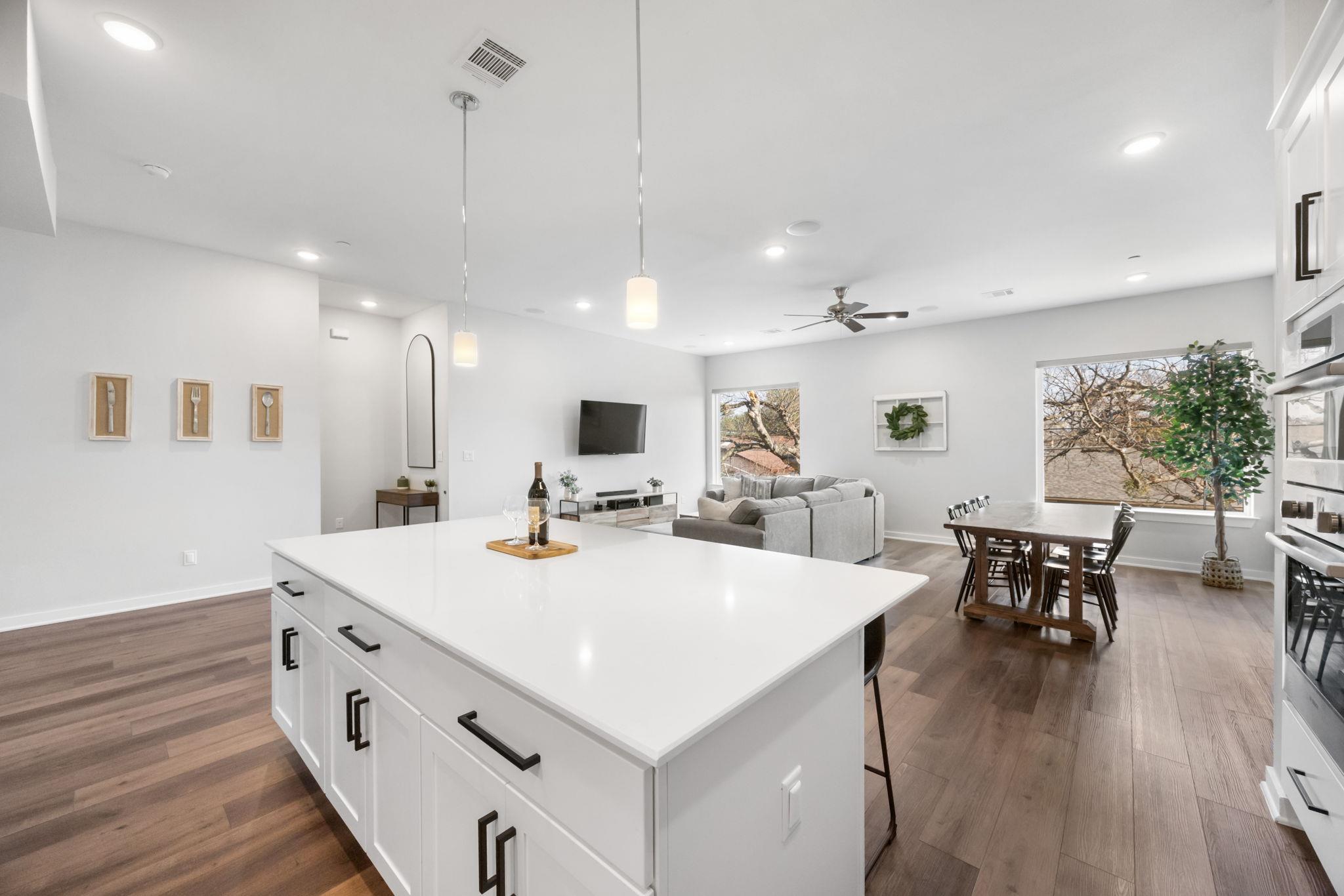 1417 Kramer Ln # 14, Austin, TX 78758