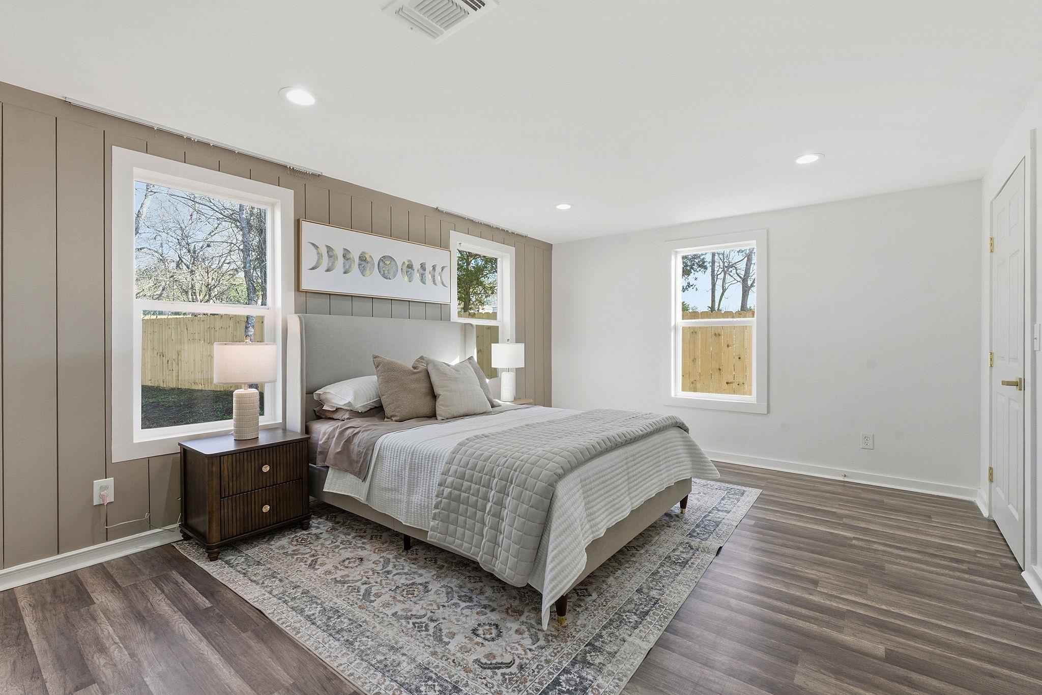 105 Willow Dr, Flatonia, TX 78941