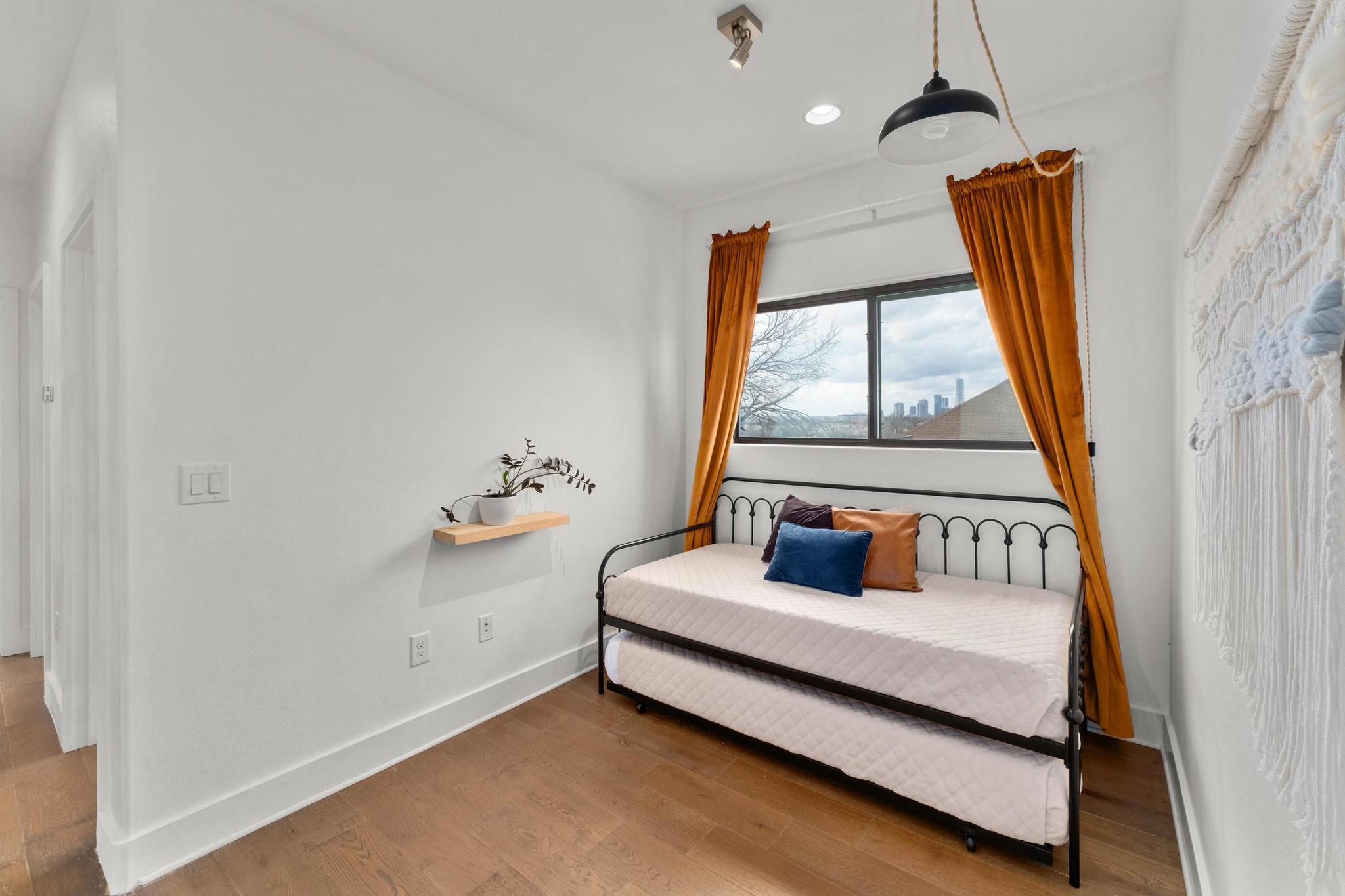 3311 Pennsylvania Ave # A, Austin, TX 78721