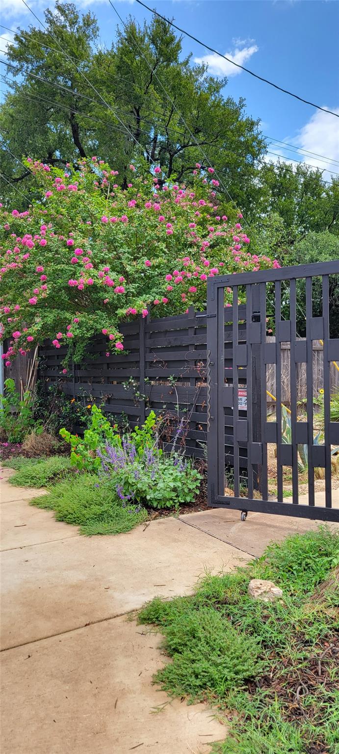 3311 Pennsylvania Ave # A, Austin, TX 78721