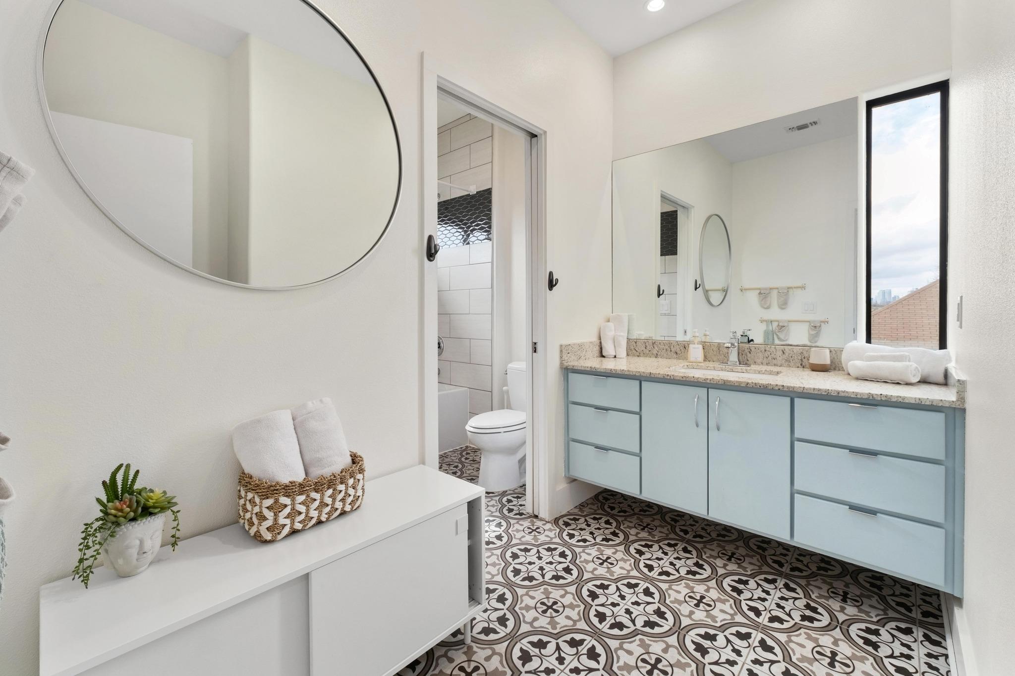 3311 Pennsylvania Ave # A, Austin, TX 78721