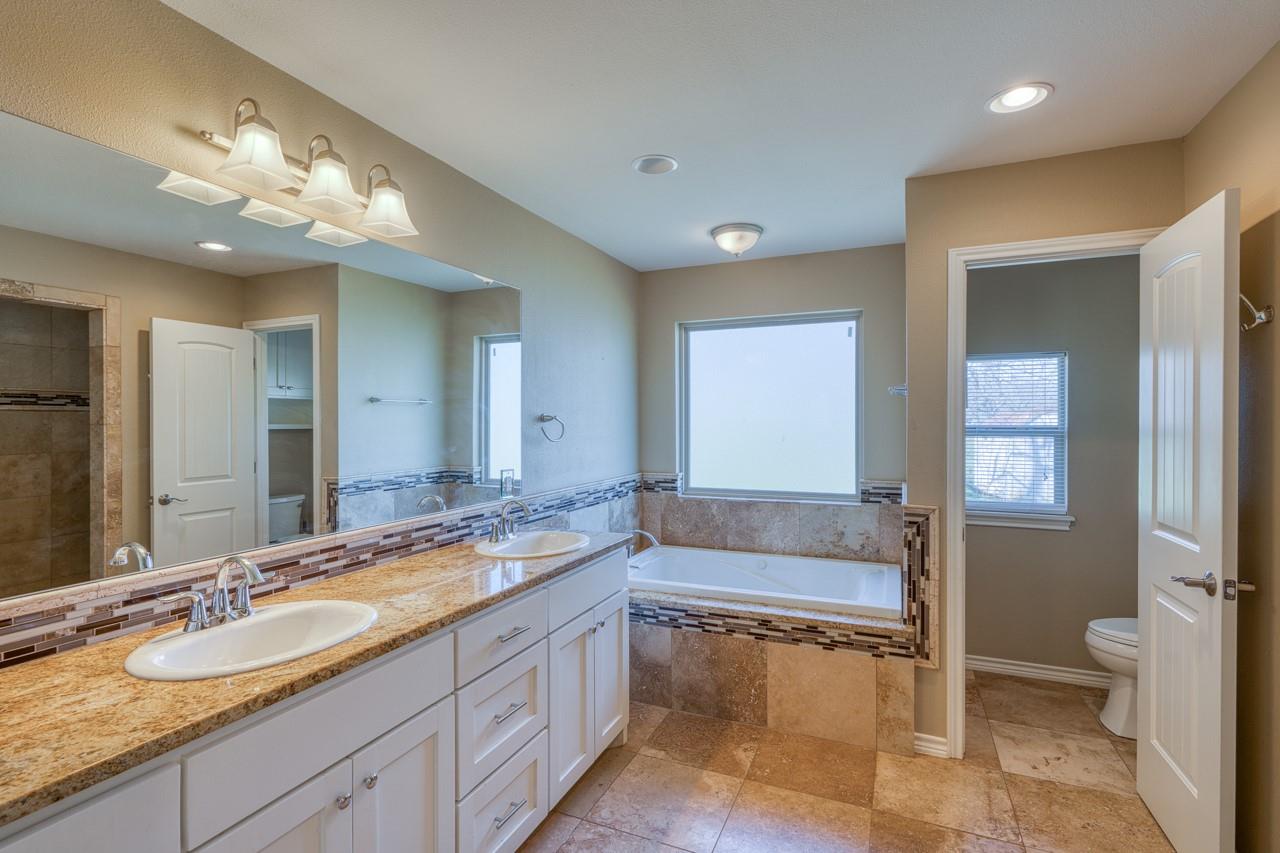 109 Pecan Orchard Ln, Marble Falls, TX 78654