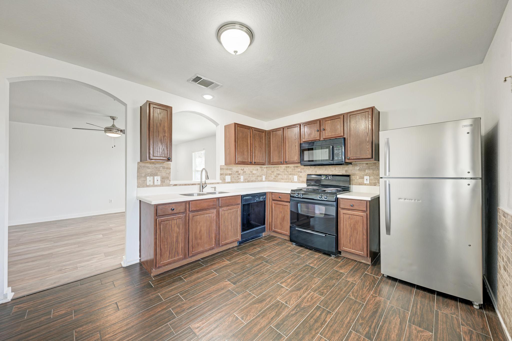 13124 Winecup Mallow Trl, Elgin, TX 78621