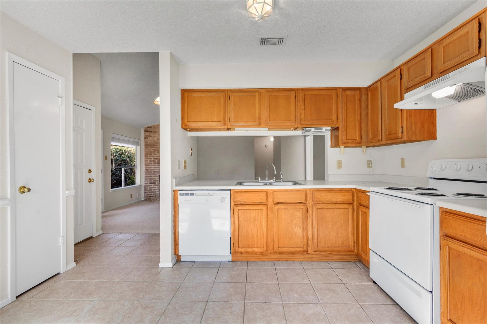 16904 Pocono Dr, Austin, TX 78717