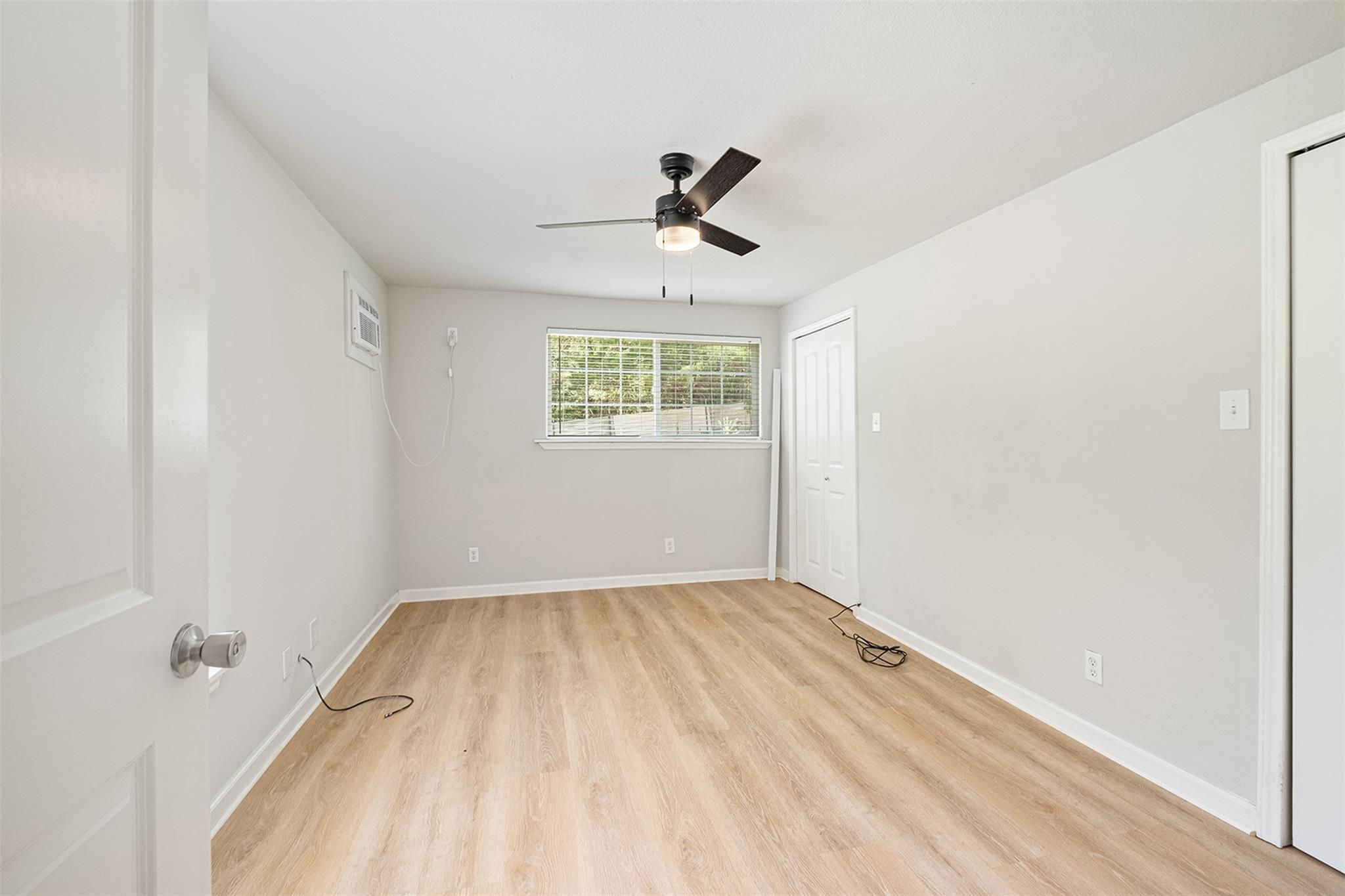 143 Old Piney Trl # B, Paige, TX 78659