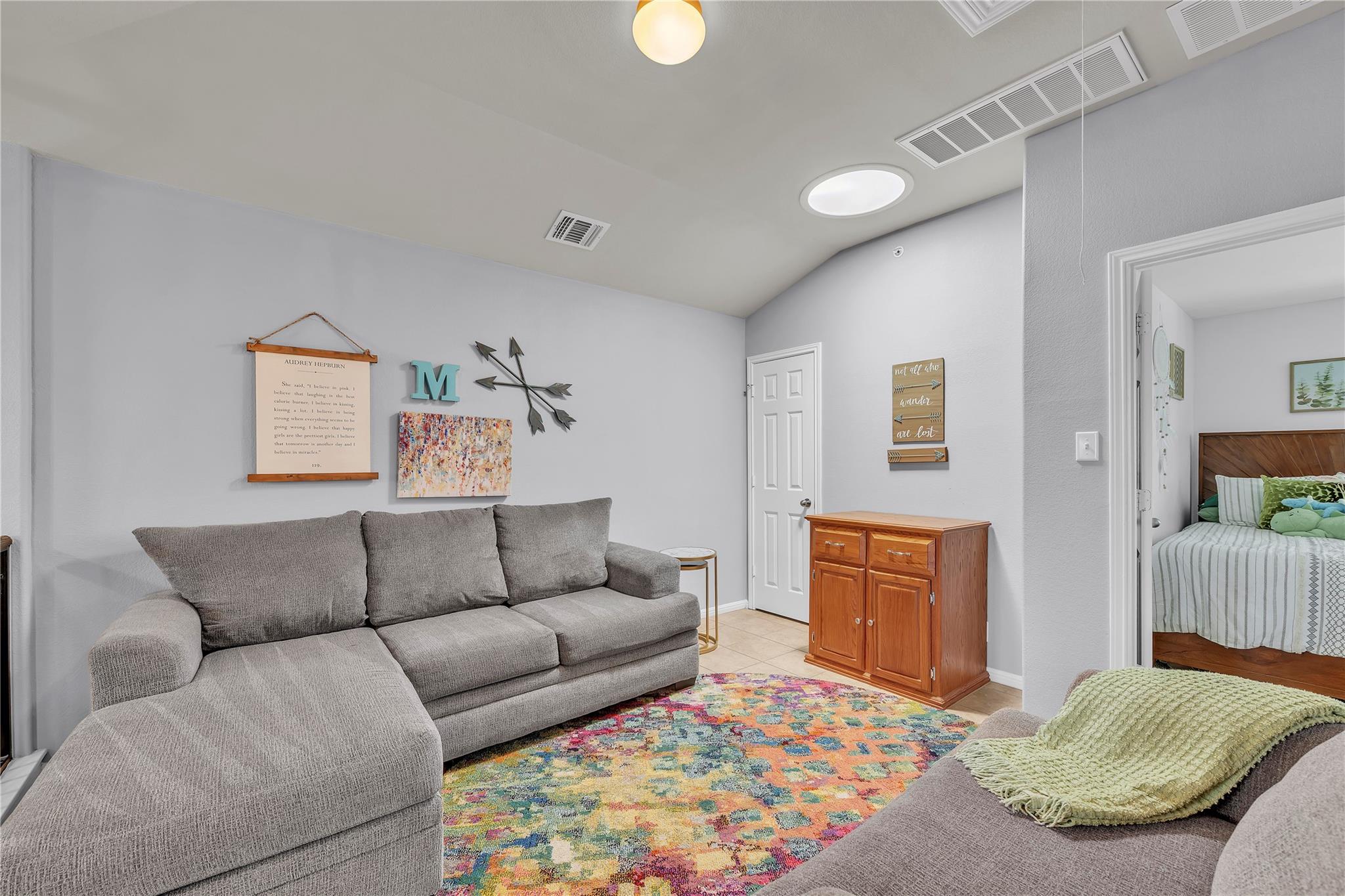 1040 Lost Pines Ln, Cedar Park, TX 78613