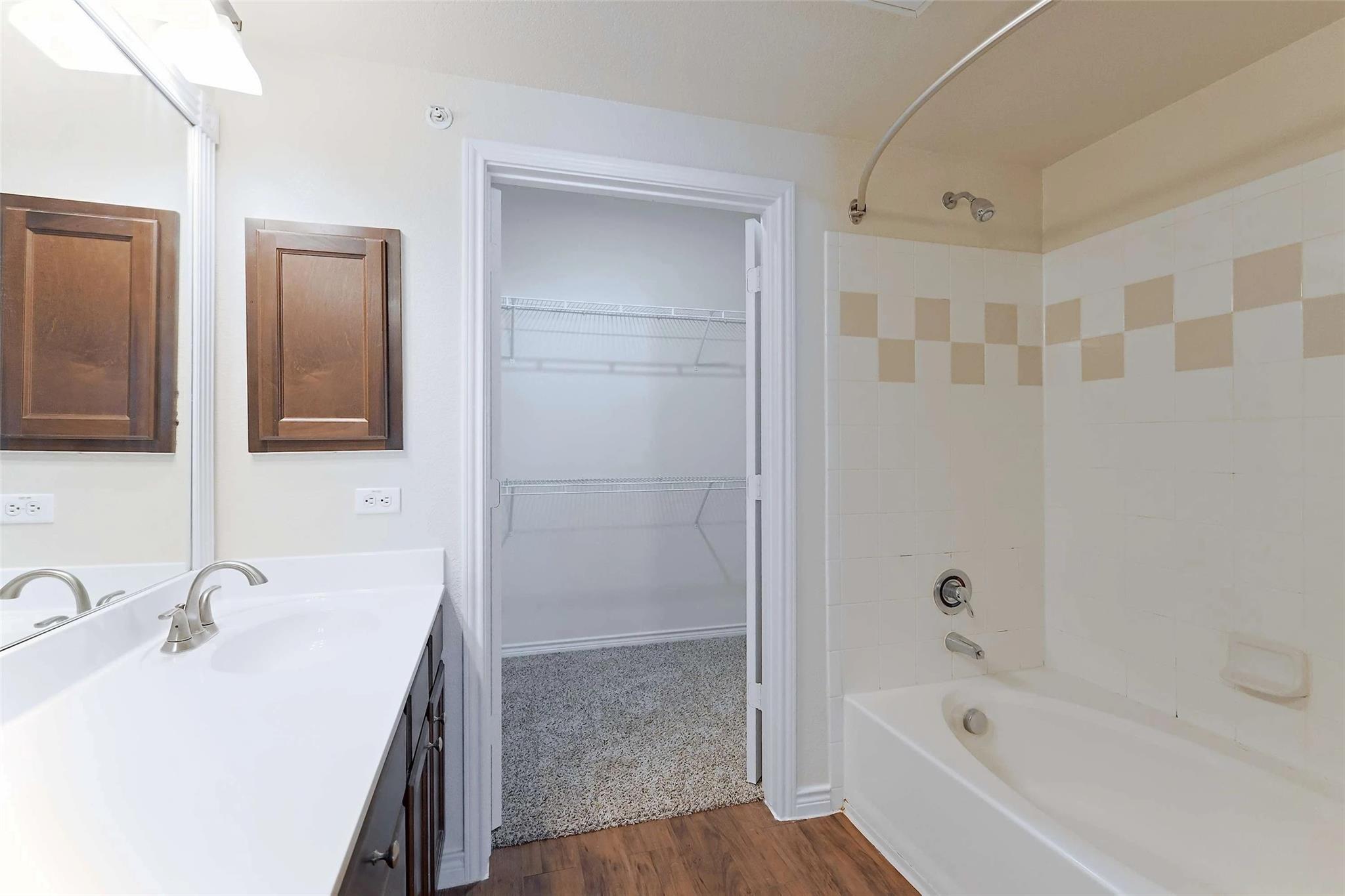 9900 McNeil Dr # 8-08013, Austin, TX 78750