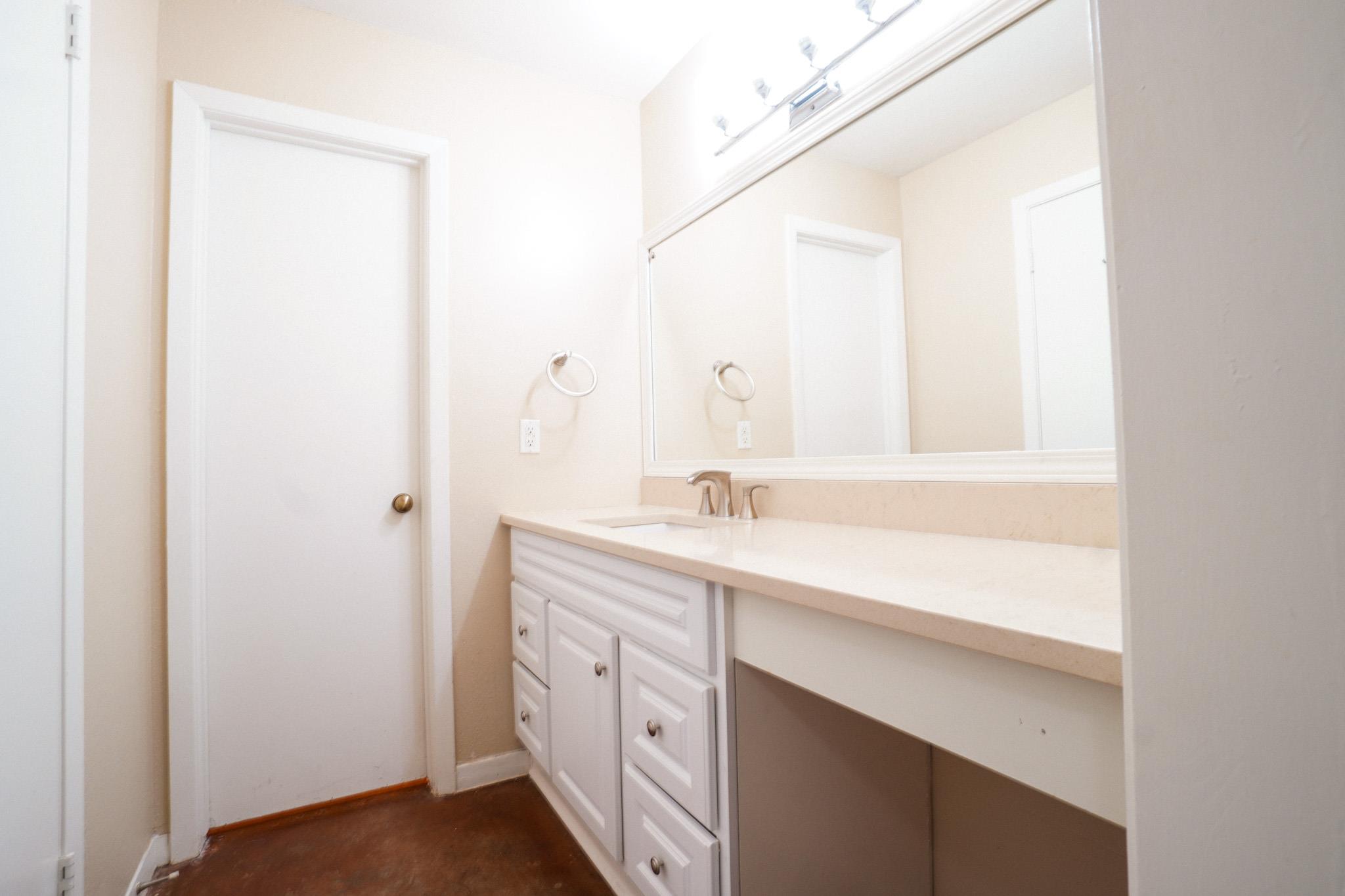 1240 BARTON HILLS Dr # 111, Austin, TX 78704