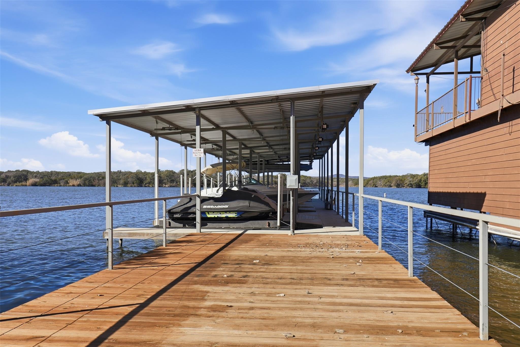 127 Hidden Oaks Dr, Kingsland, TX 78639