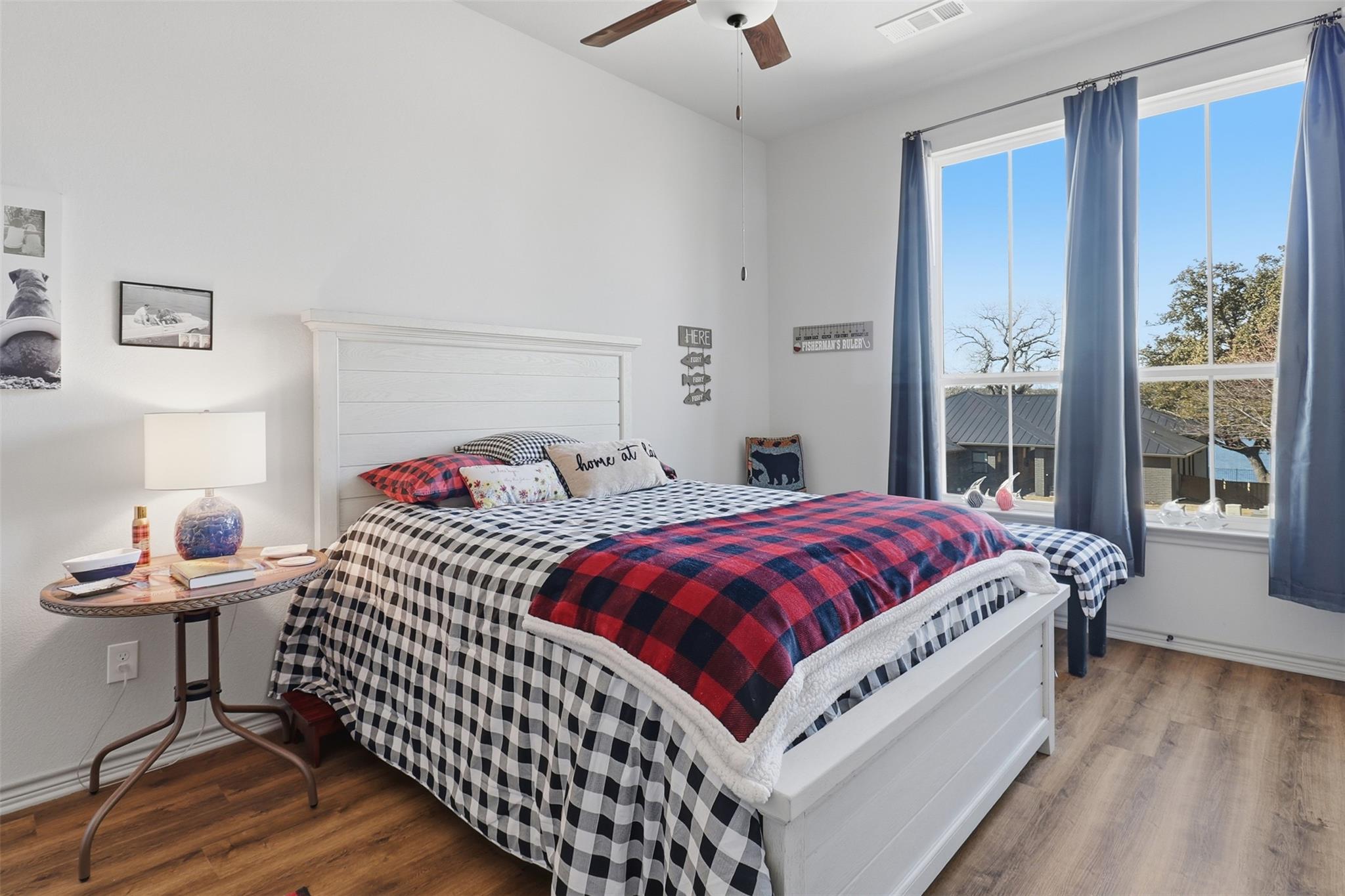 127 Hidden Oaks Dr, Kingsland, TX 78639