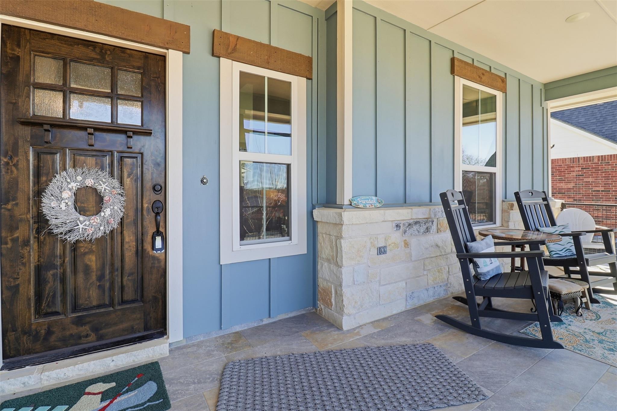 127 Hidden Oaks Dr, Kingsland, TX 78639