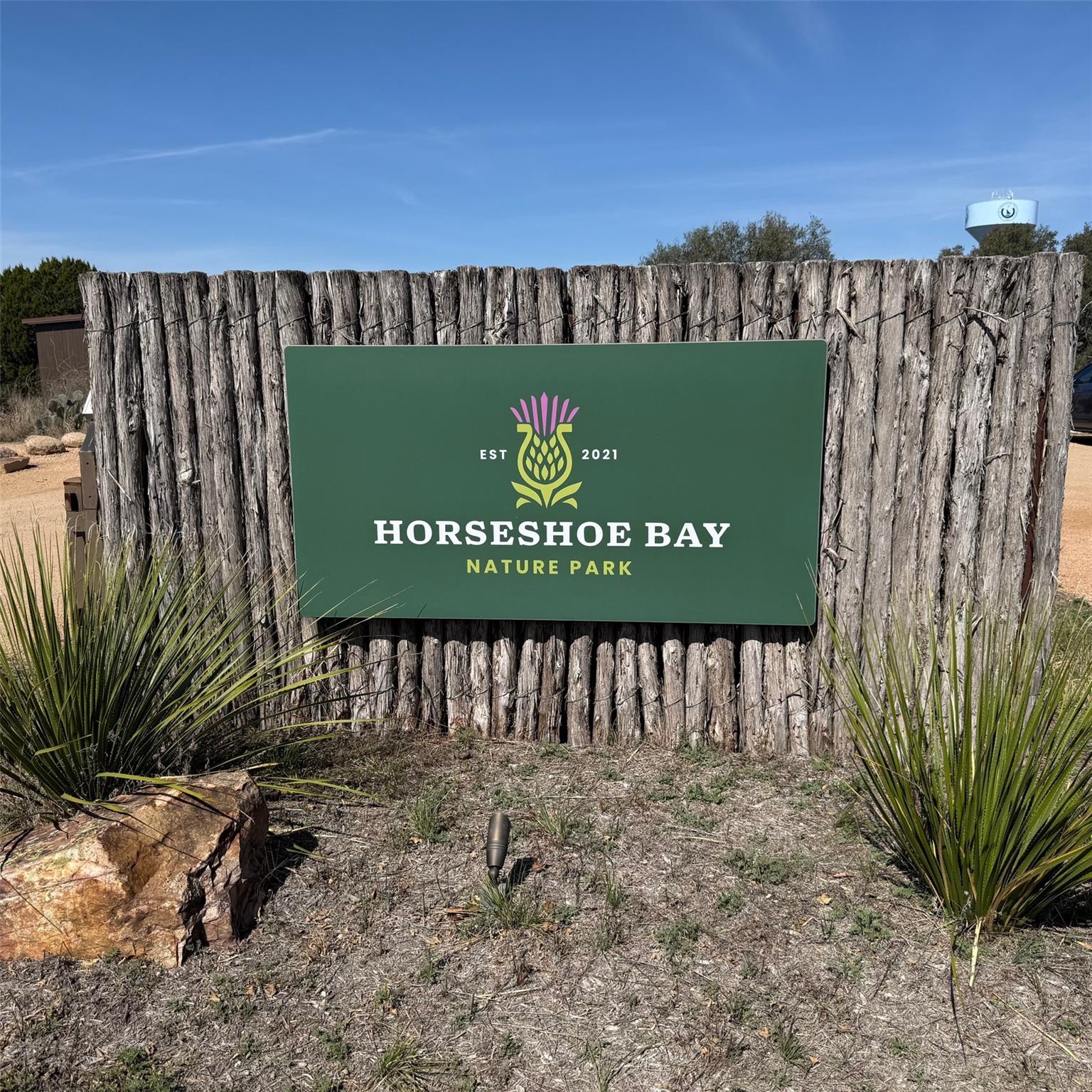 204 Mercury Dr, Horseshoe Bay, TX 78657