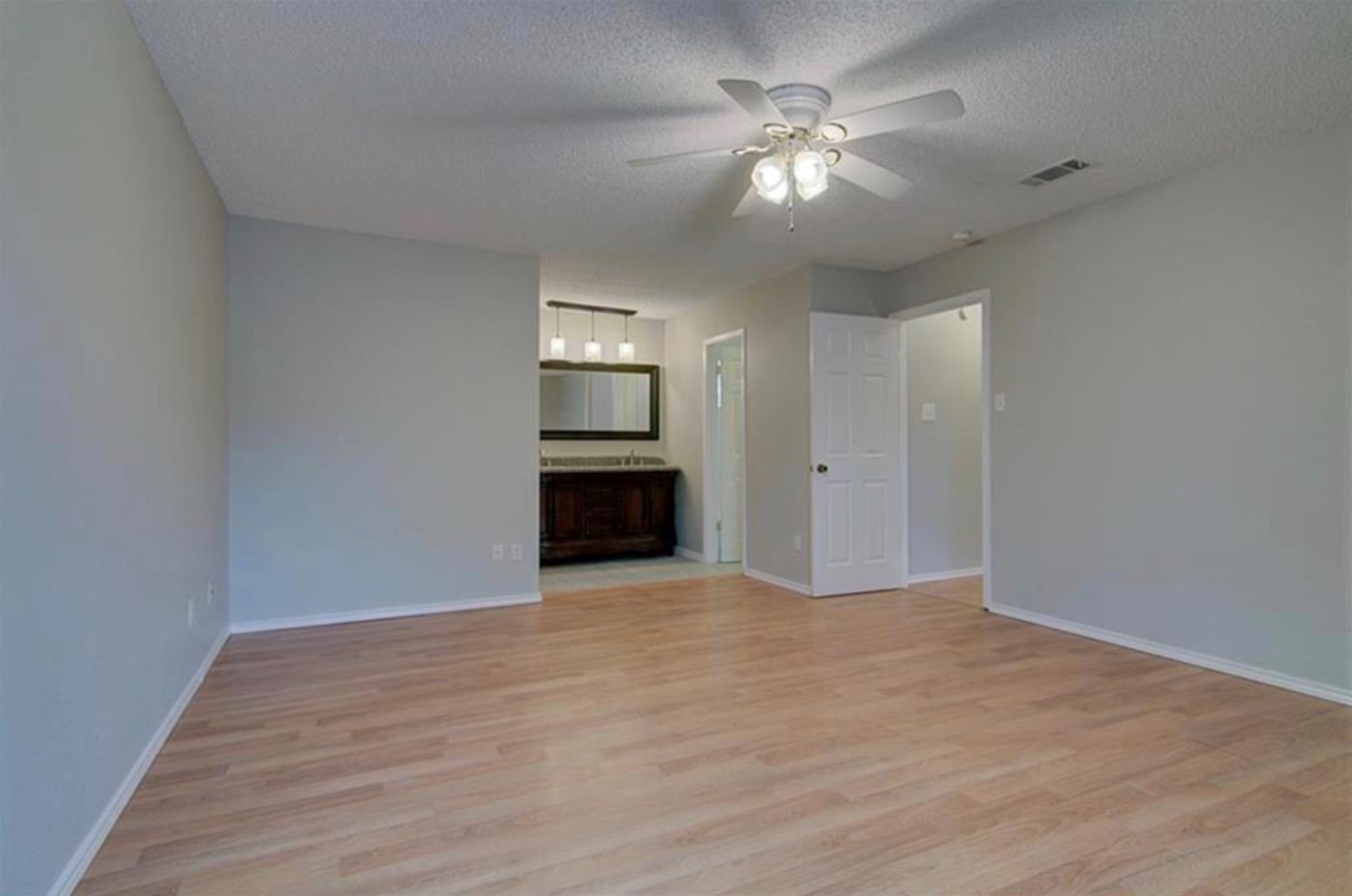 9705 Meadowheath Dr, Austin, TX 78729