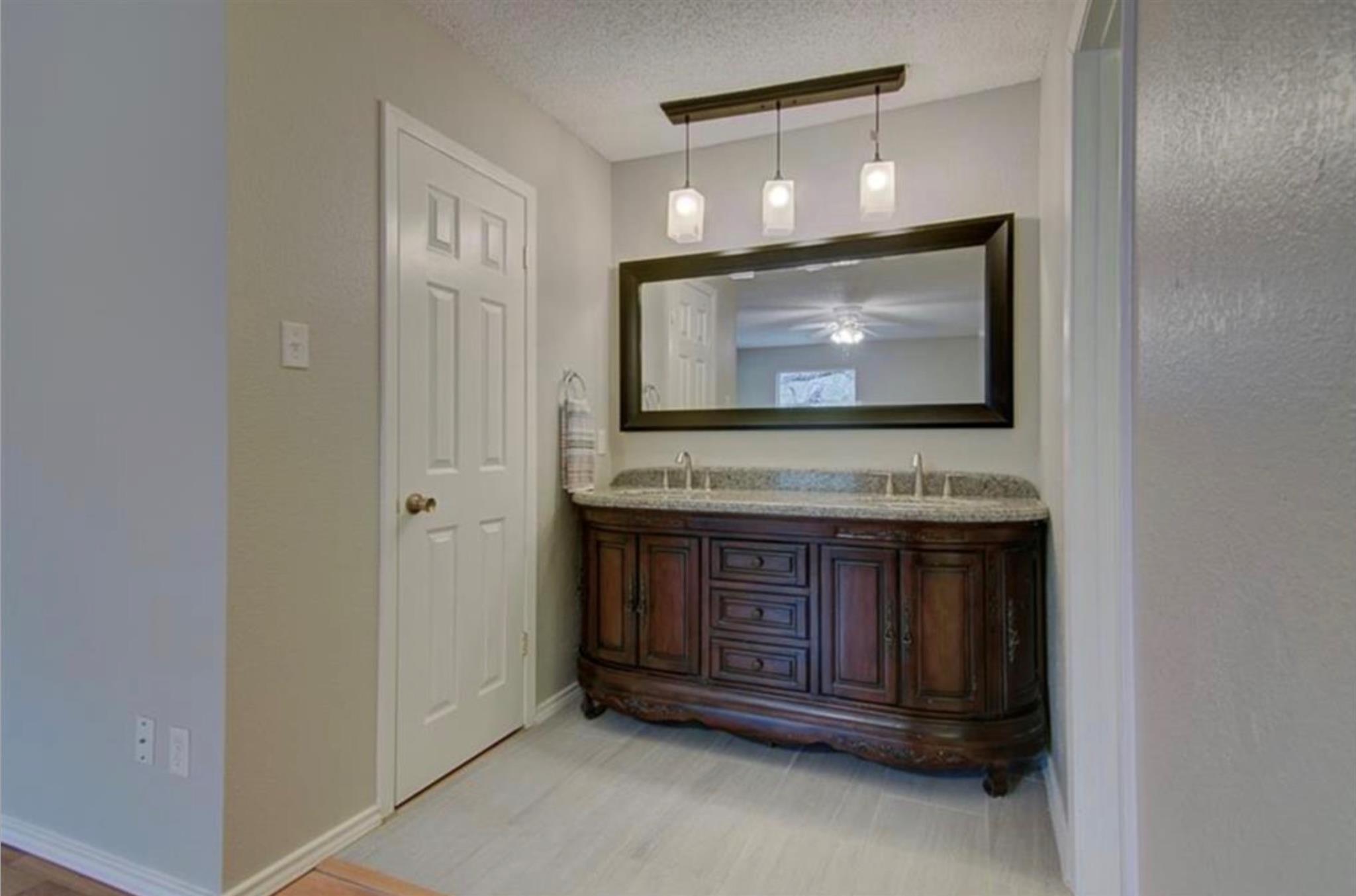 9705 Meadowheath Dr, Austin, TX 78729