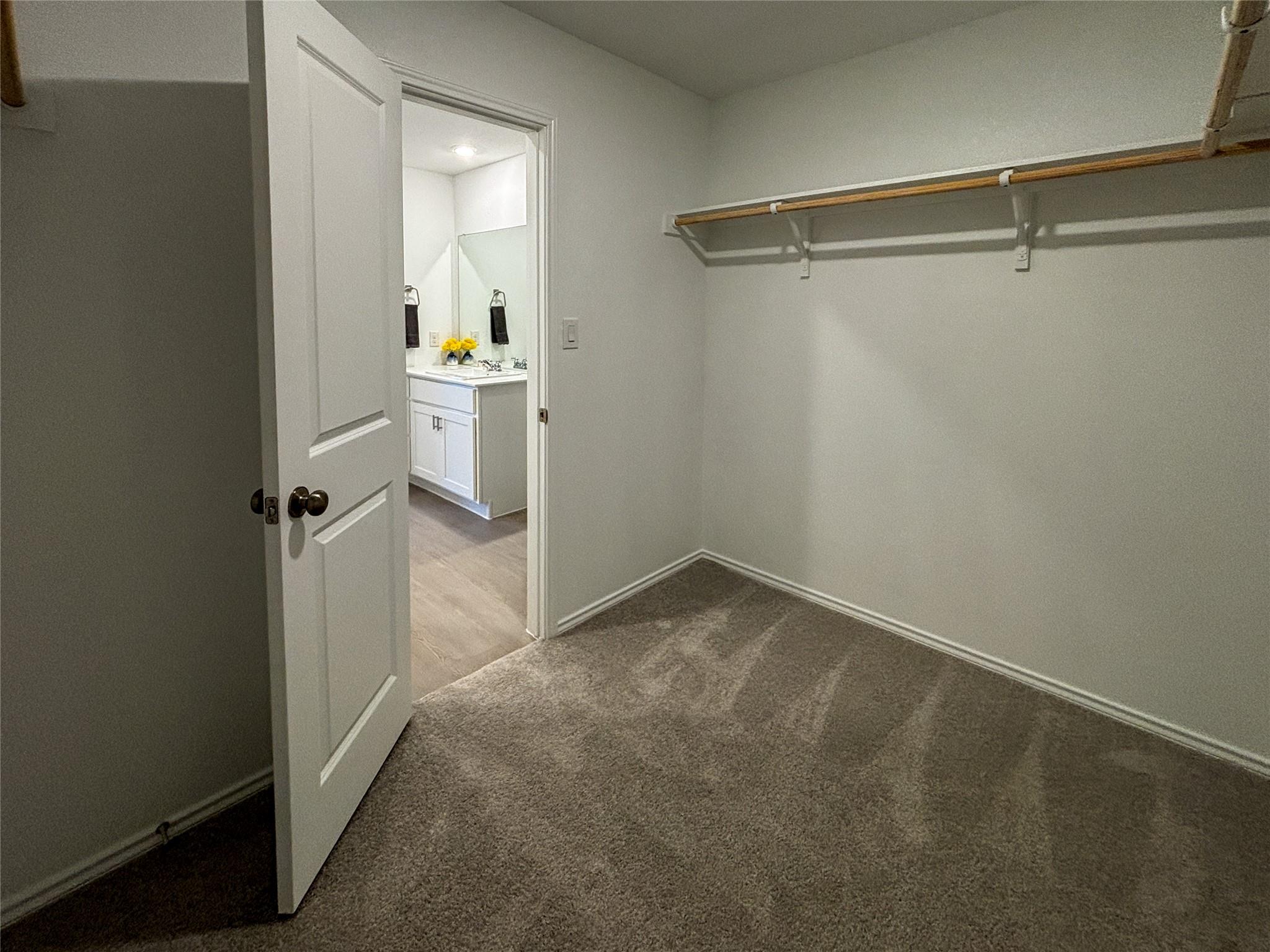 429 Monsoon Dr, Lockhart, TX 78644