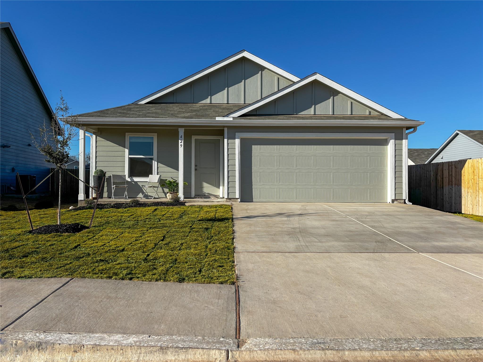 429 Monsoon Dr, Lockhart, TX 78644