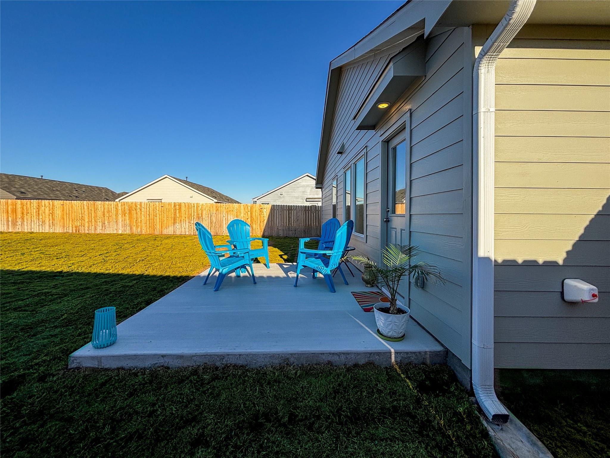 429 Monsoon Dr, Lockhart, TX 78644