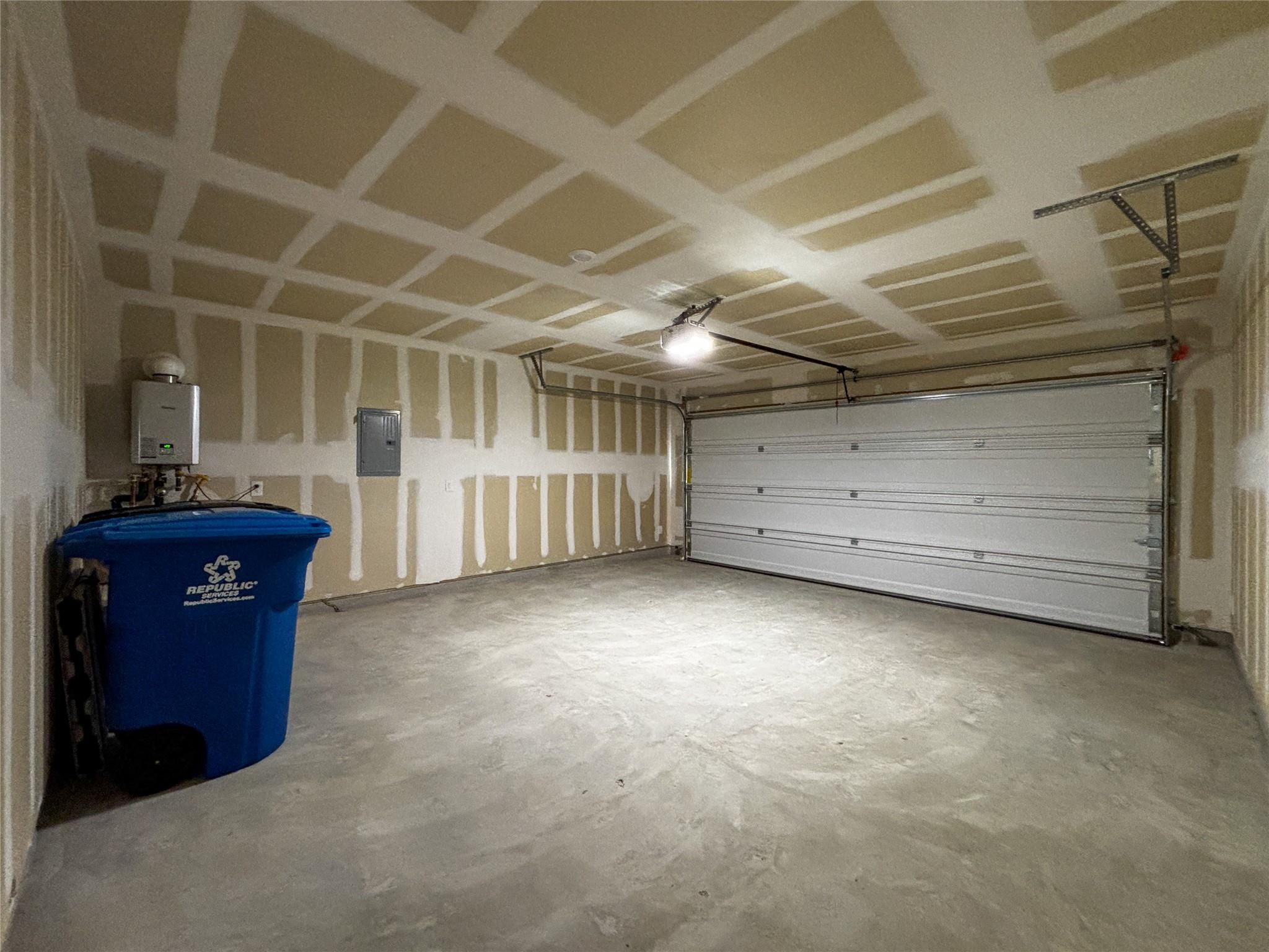 429 Monsoon Dr, Lockhart, TX 78644