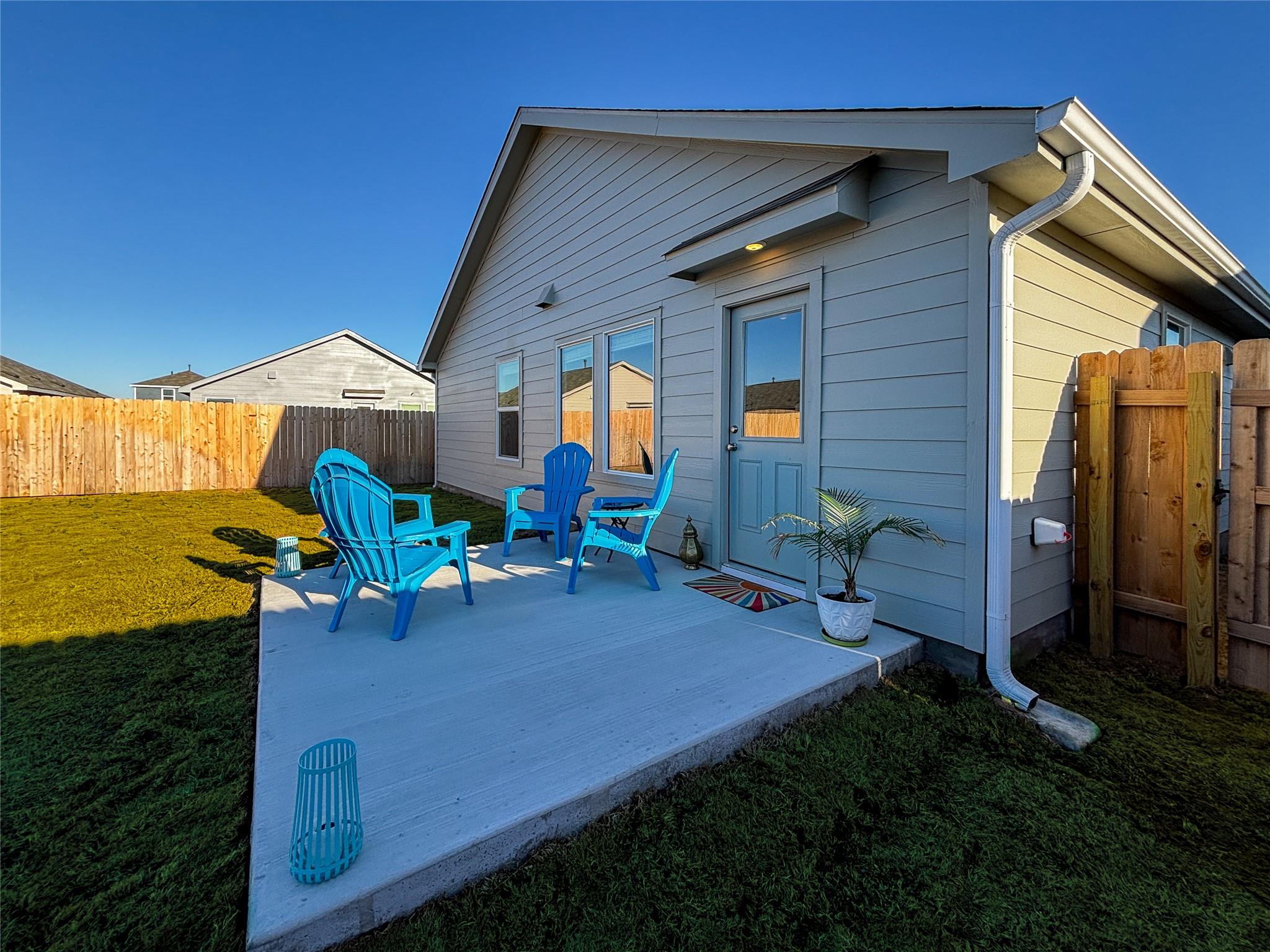 429 Monsoon Dr, Lockhart, TX 78644