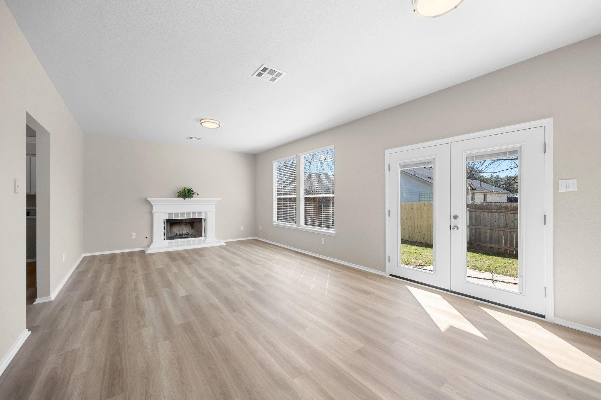 8133 Luling Ln, Austin, TX 78729