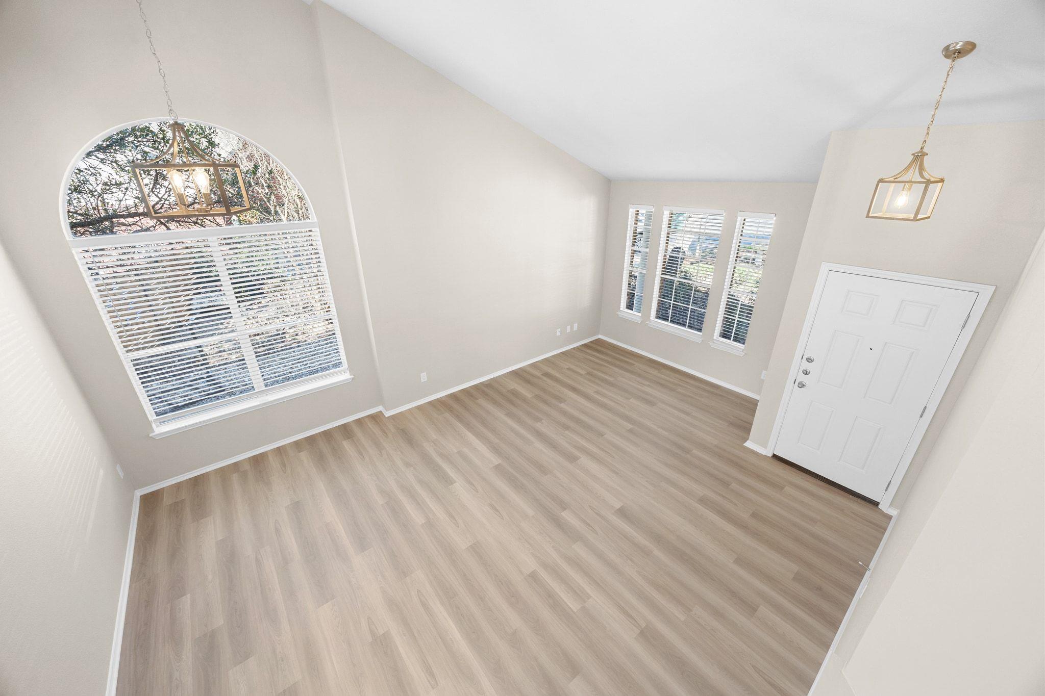 8133 Luling Ln, Austin, TX 78729