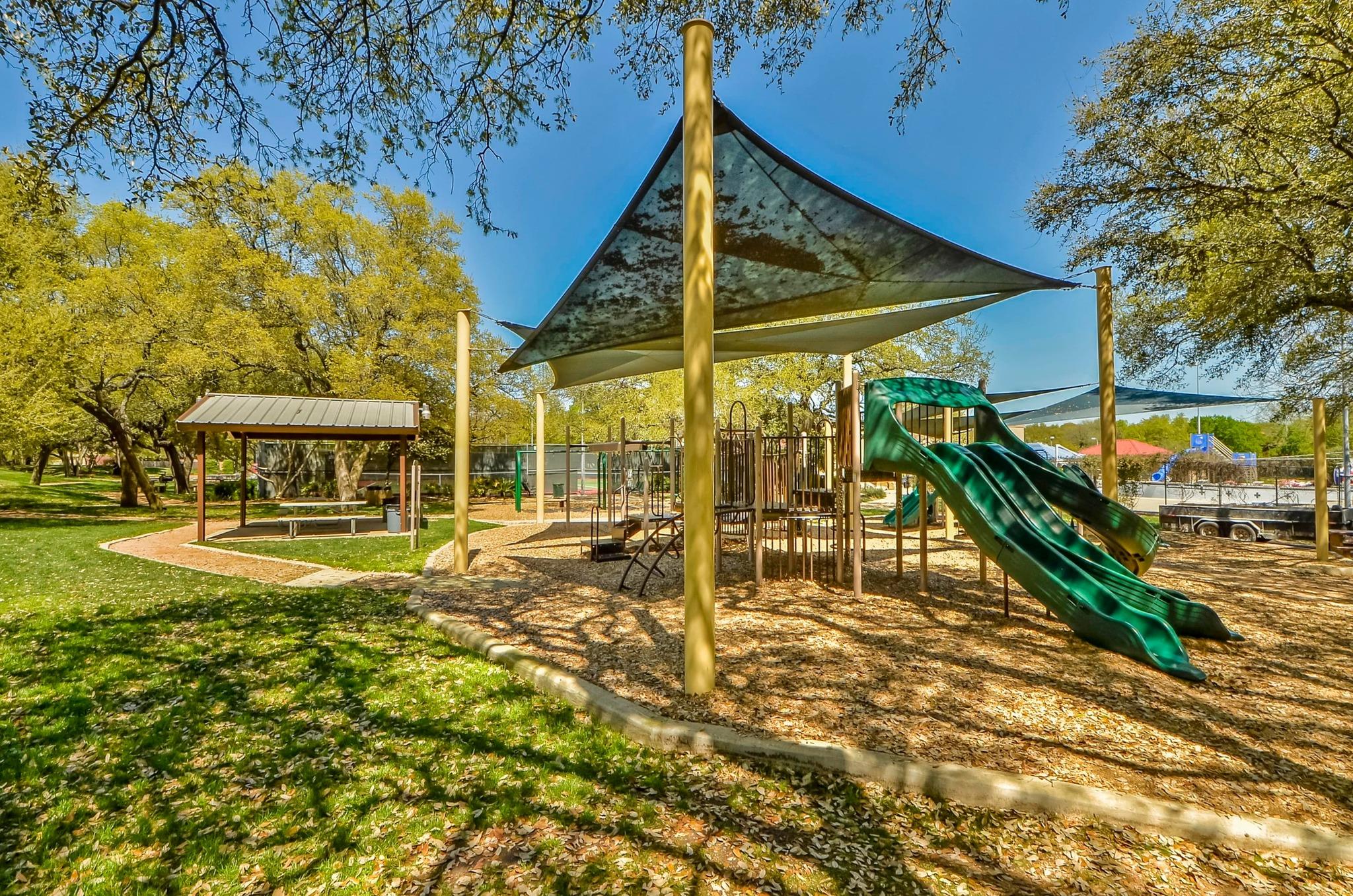 8133 Luling Ln, Austin, TX 78729