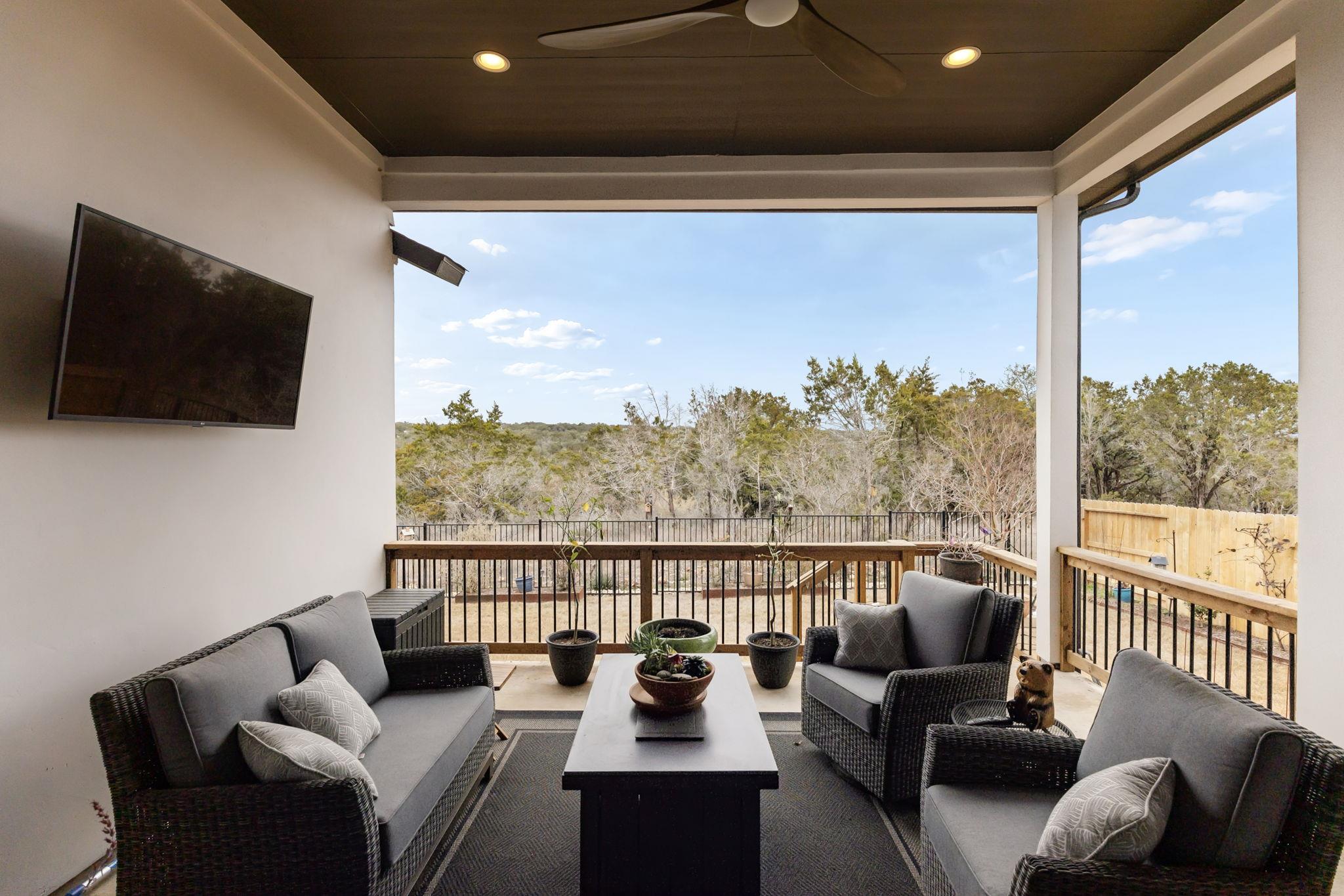 828 Teakmill Trl, San Marcos, TX 78666