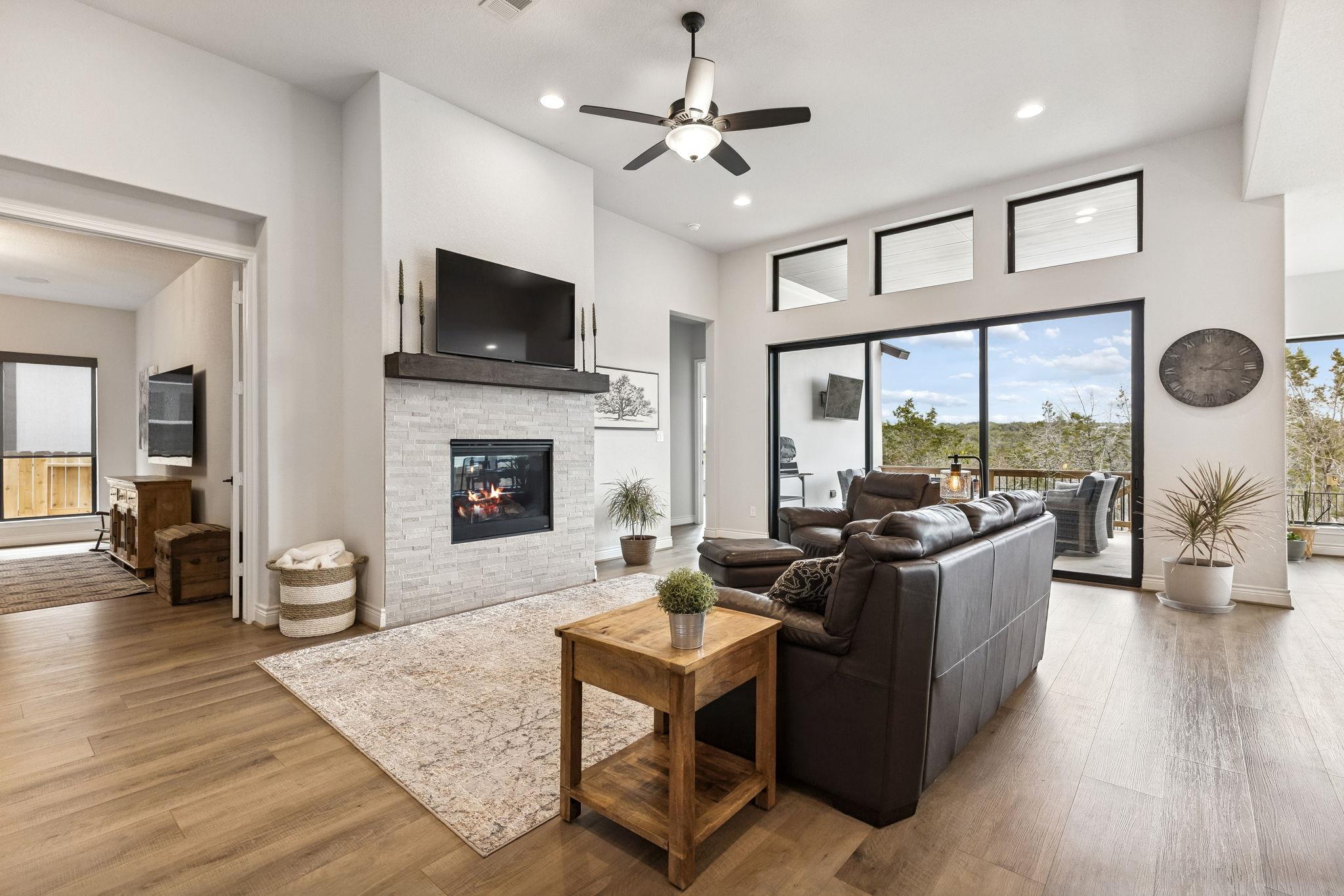 828 Teakmill Trl, San Marcos, TX 78666