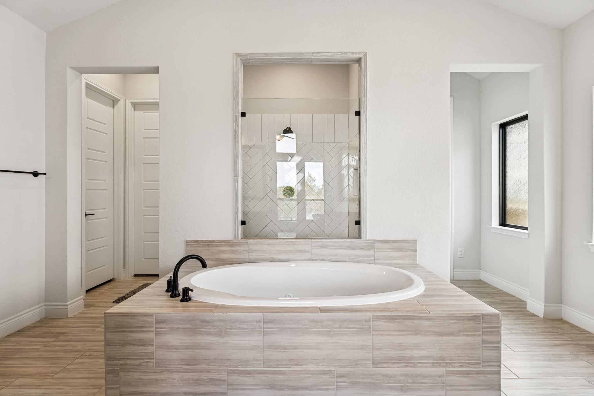 828 Teakmill Trl, San Marcos, TX 78666