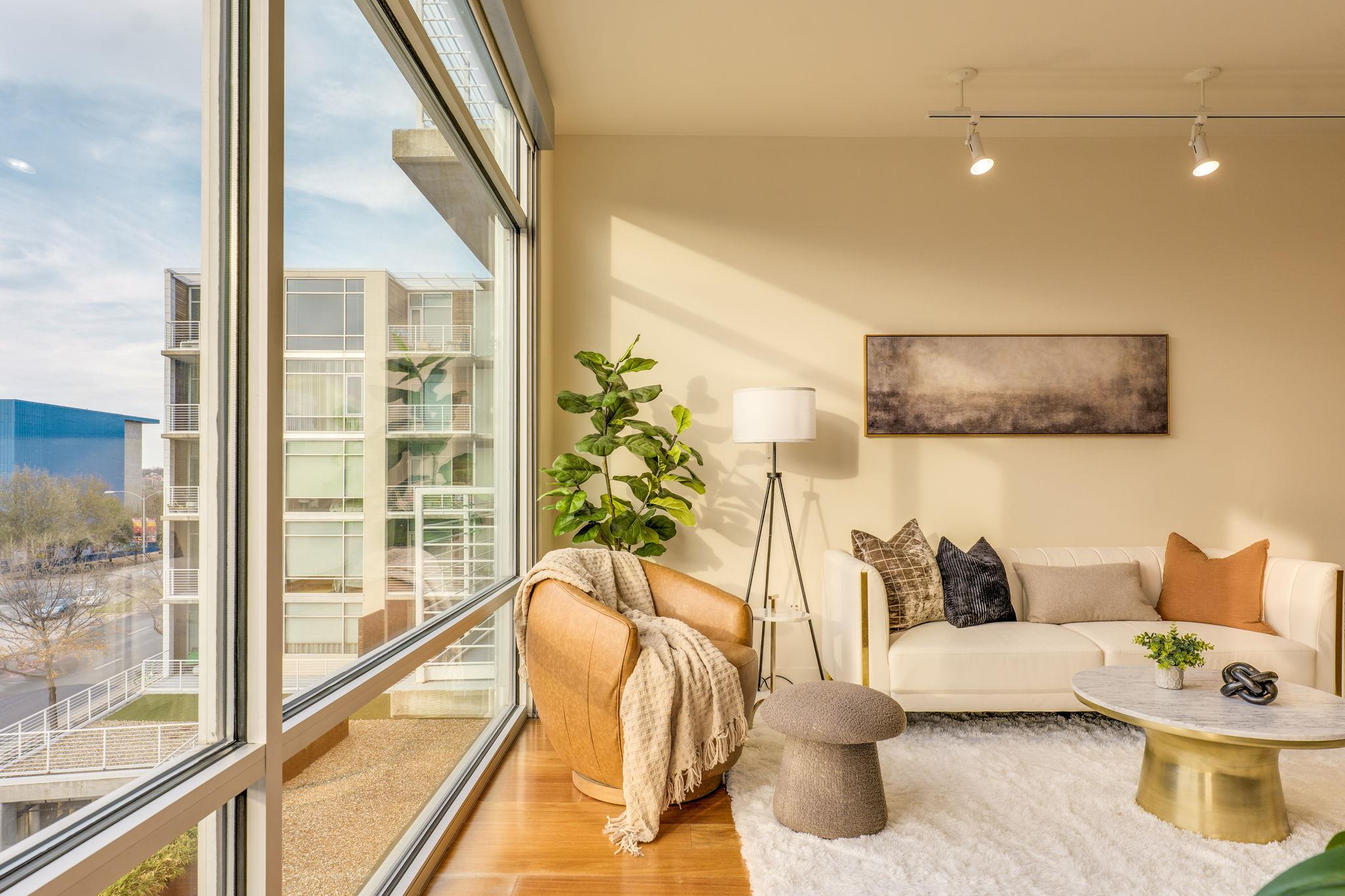 210 Lee Barton Dr # 421, Austin, TX 78704