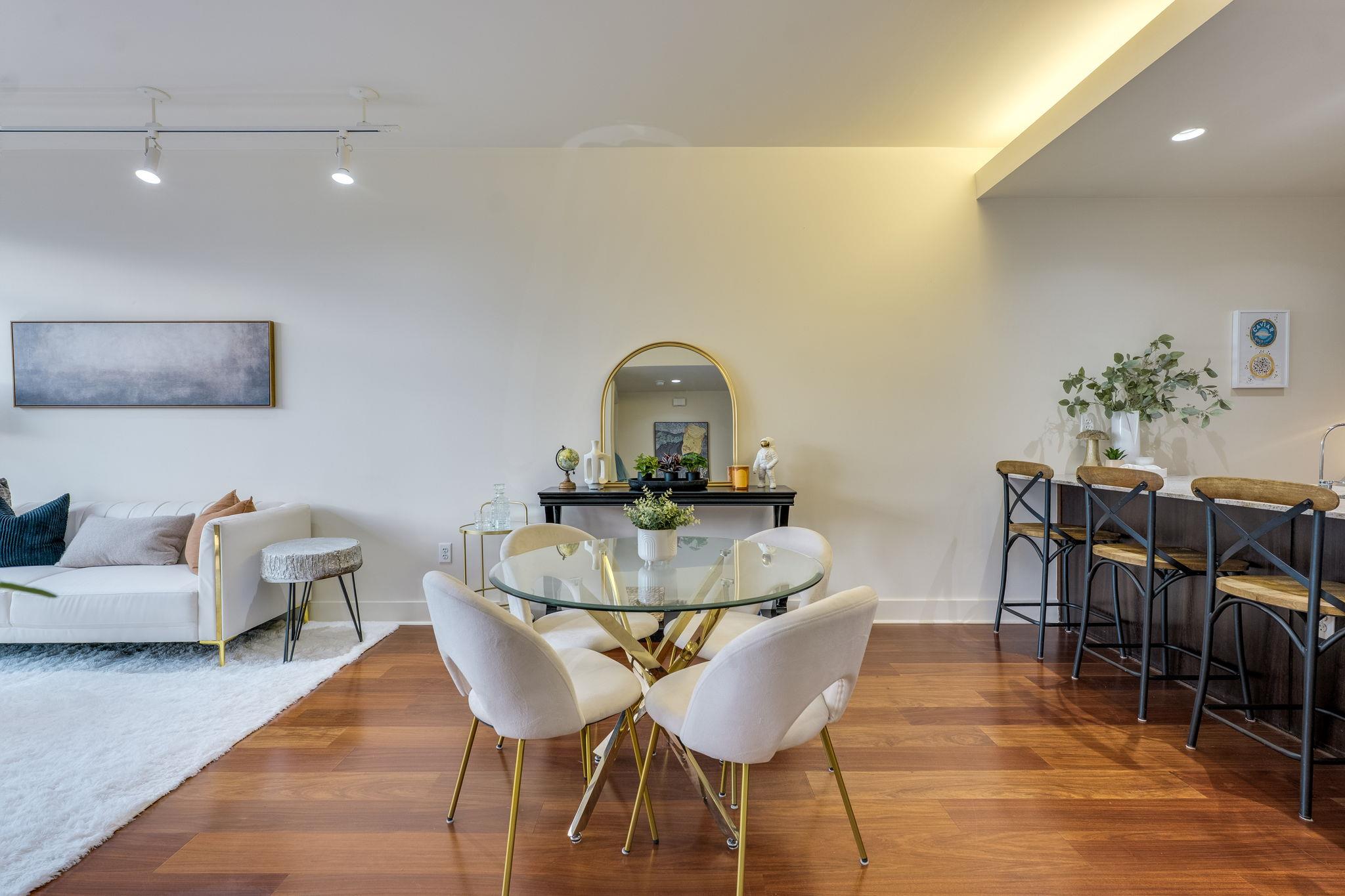 210 Lee Barton Dr # 421, Austin, TX 78704