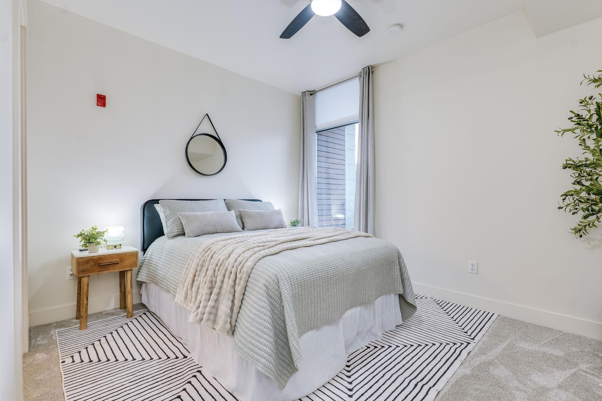 210 Lee Barton Dr # 421, Austin, TX 78704