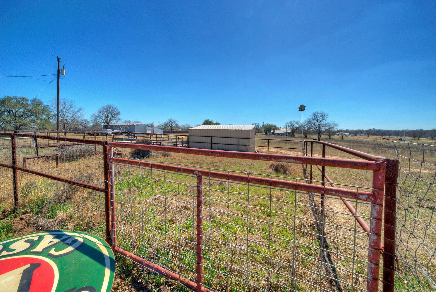 273 Bobs Trl, Bastrop, TX 78602