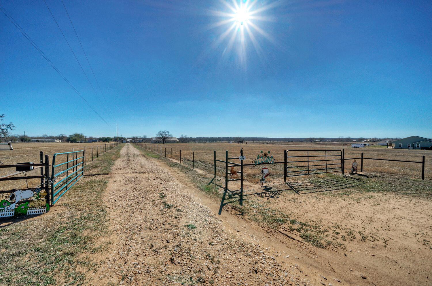 273 Bobs Trl, Bastrop, TX 78602