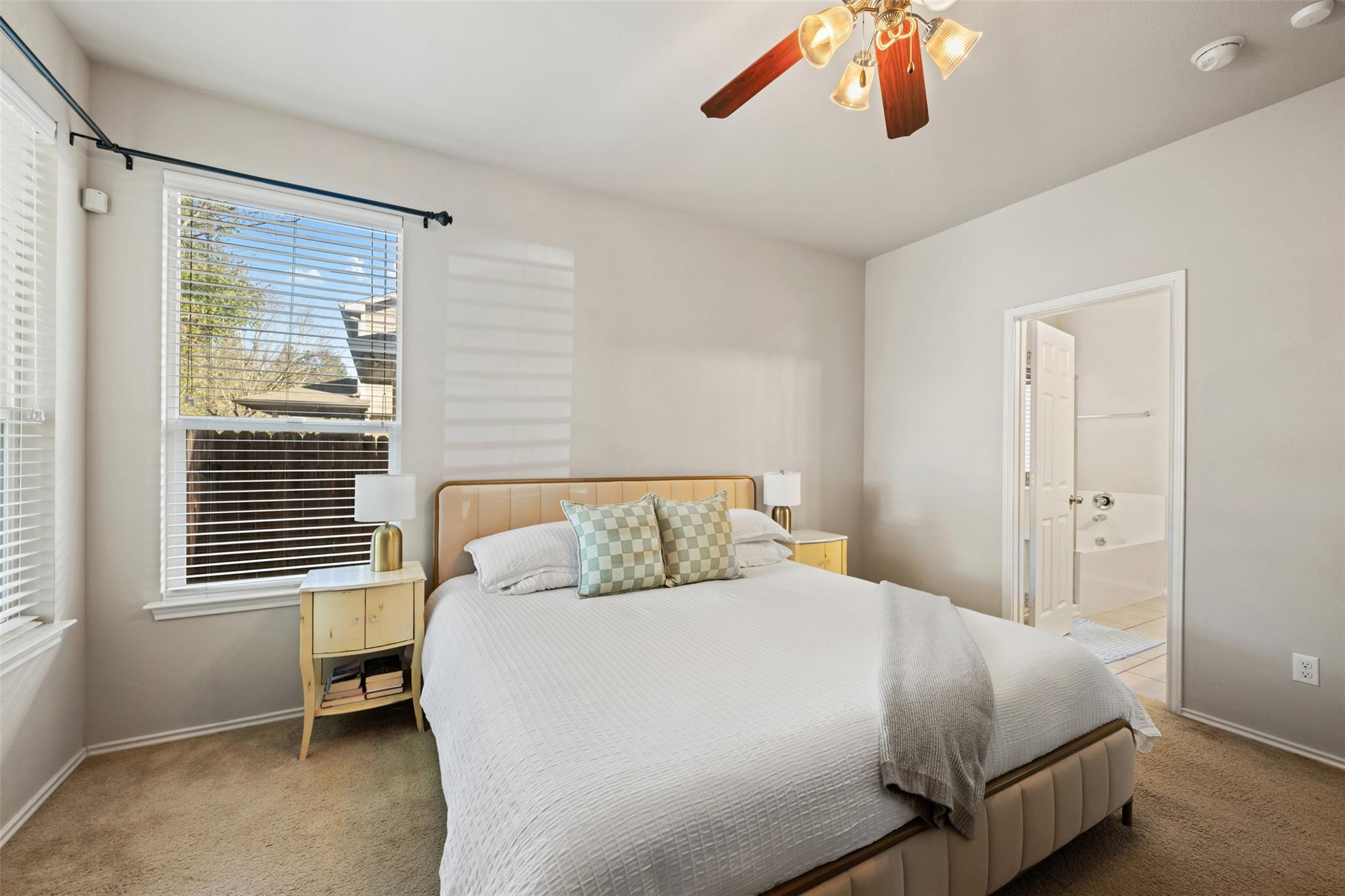 1520 Huckleberry Ln, Austin, TX 78748