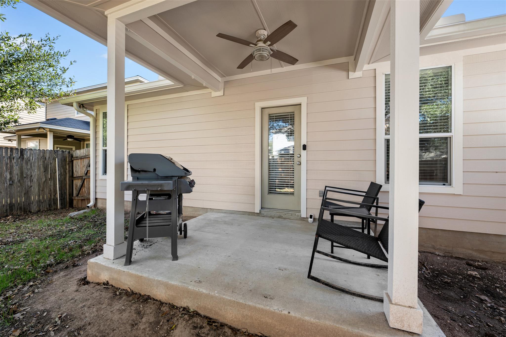 1520 Huckleberry Ln, Austin, TX 78748