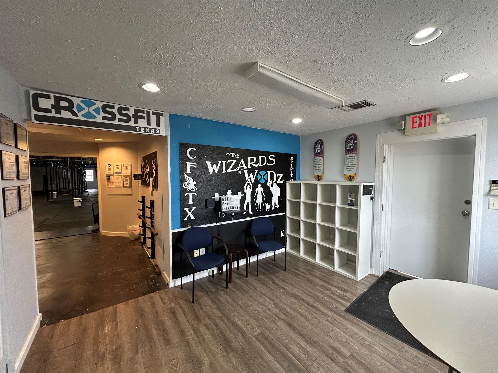 641 W Front St, Hutto, TX 78634