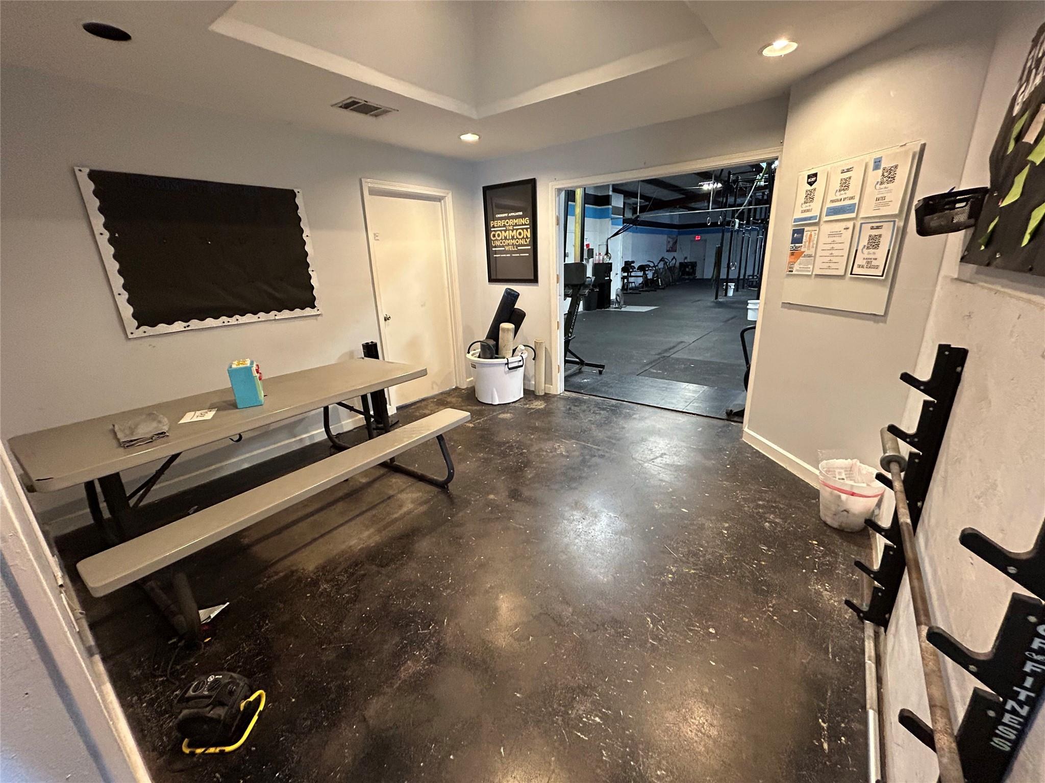 641 W Front St, Hutto, TX 78634