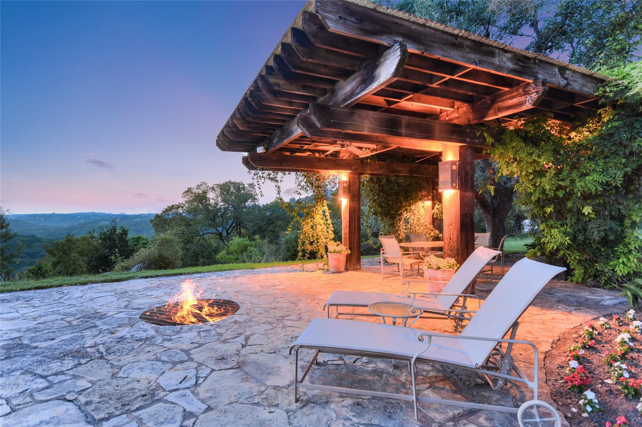 2200 CERCA VIEJO Way, Austin, TX 78746