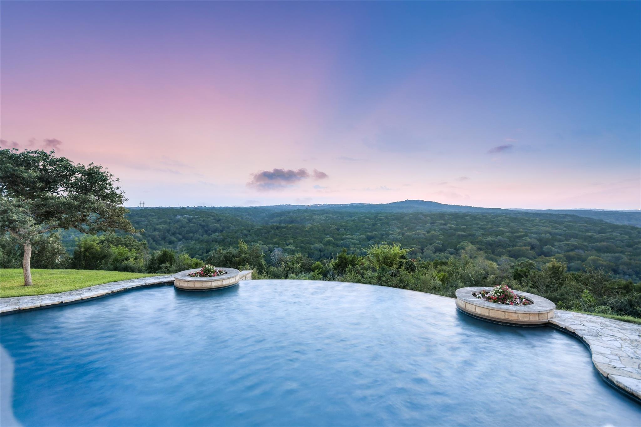 2200 CERCA VIEJO Way, Austin, TX 78746