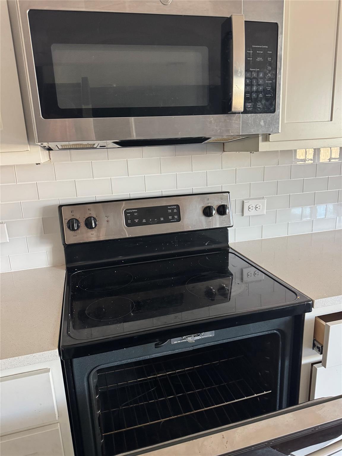 333 Capstone Rd, Liberty Hill, TX 78642