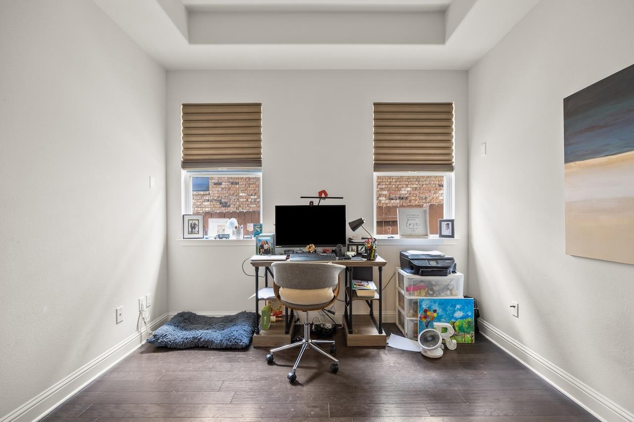 608 Cascada Ln, Round Rock, TX 78681