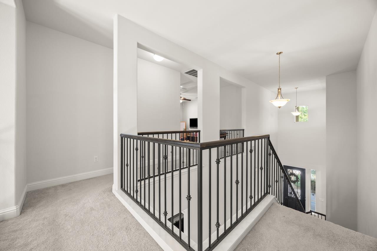 608 Cascada Ln, Round Rock, TX 78681