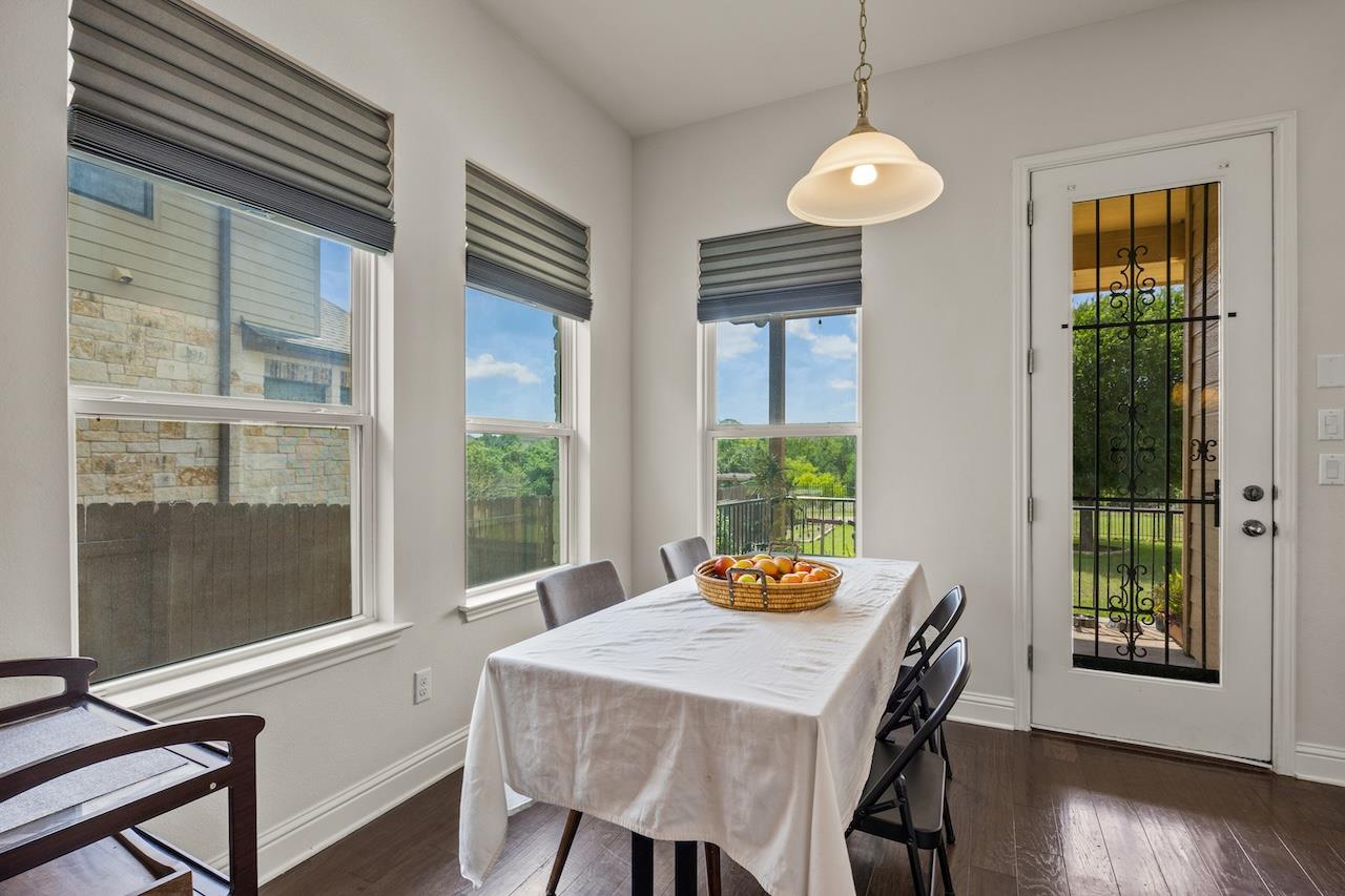 608 Cascada Ln, Round Rock, TX 78681